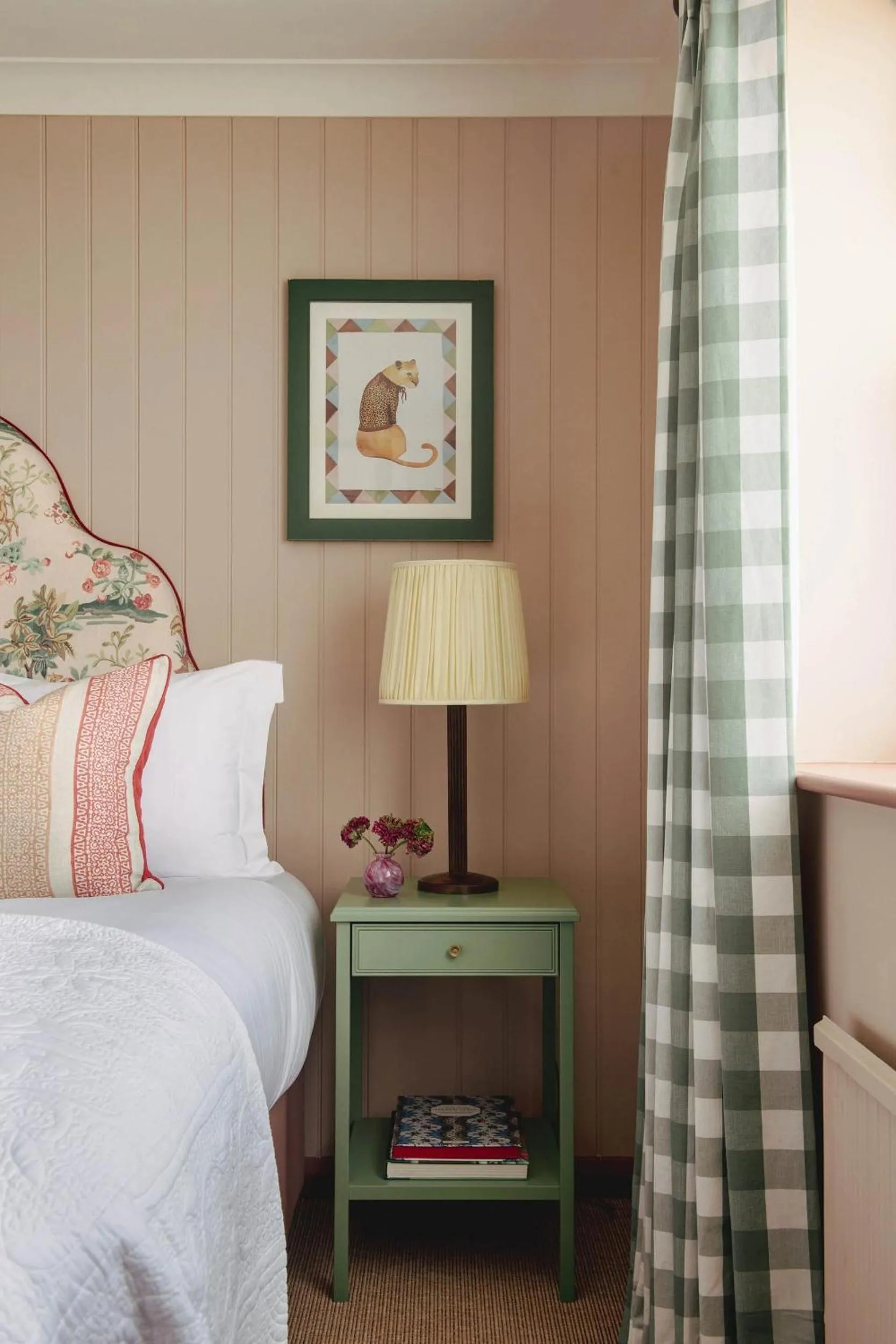 Bedroom, Bed in The Alfriston