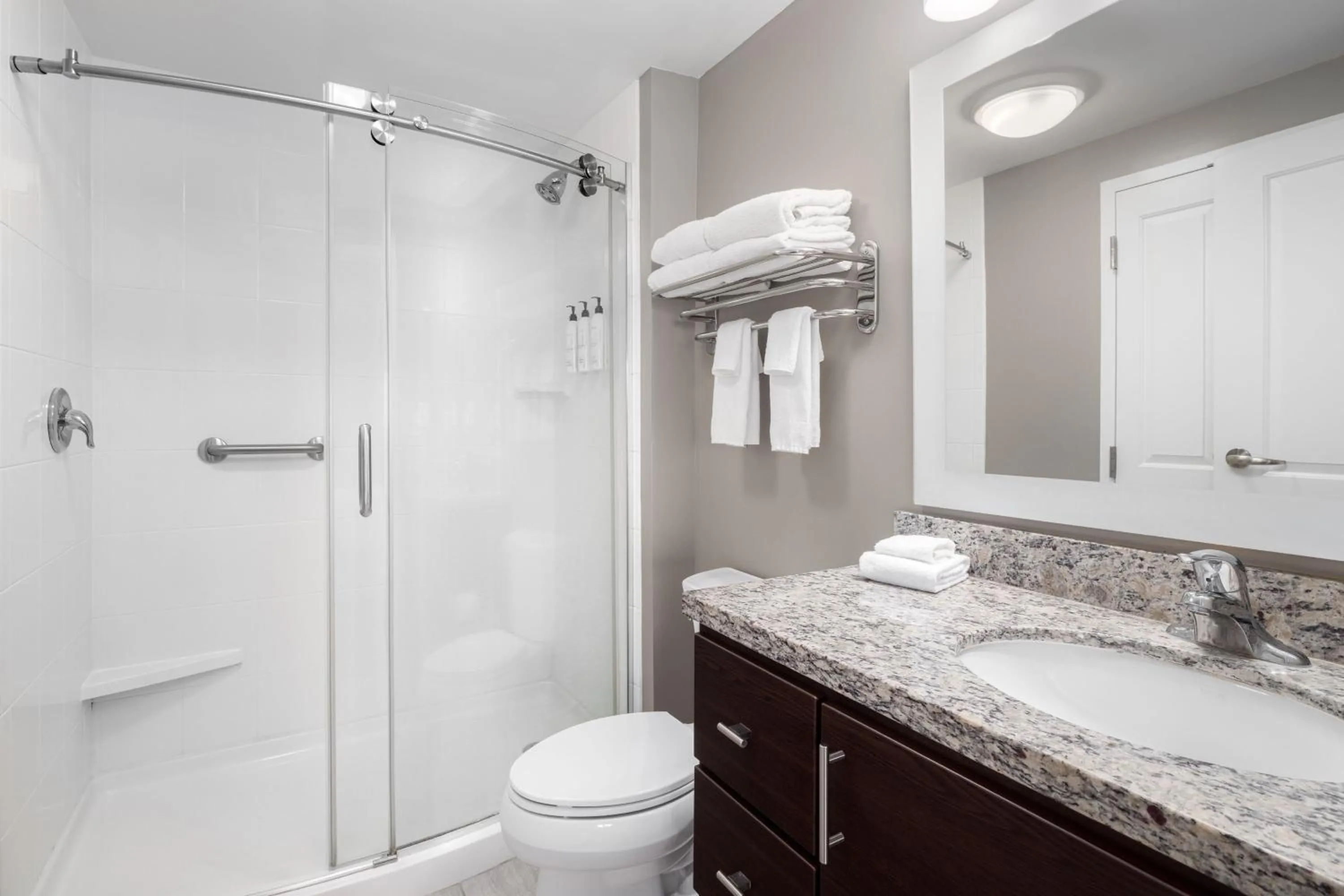 Bathroom in TownePlace Suites by Marriott Fort Walton Beach-Eglin AFB