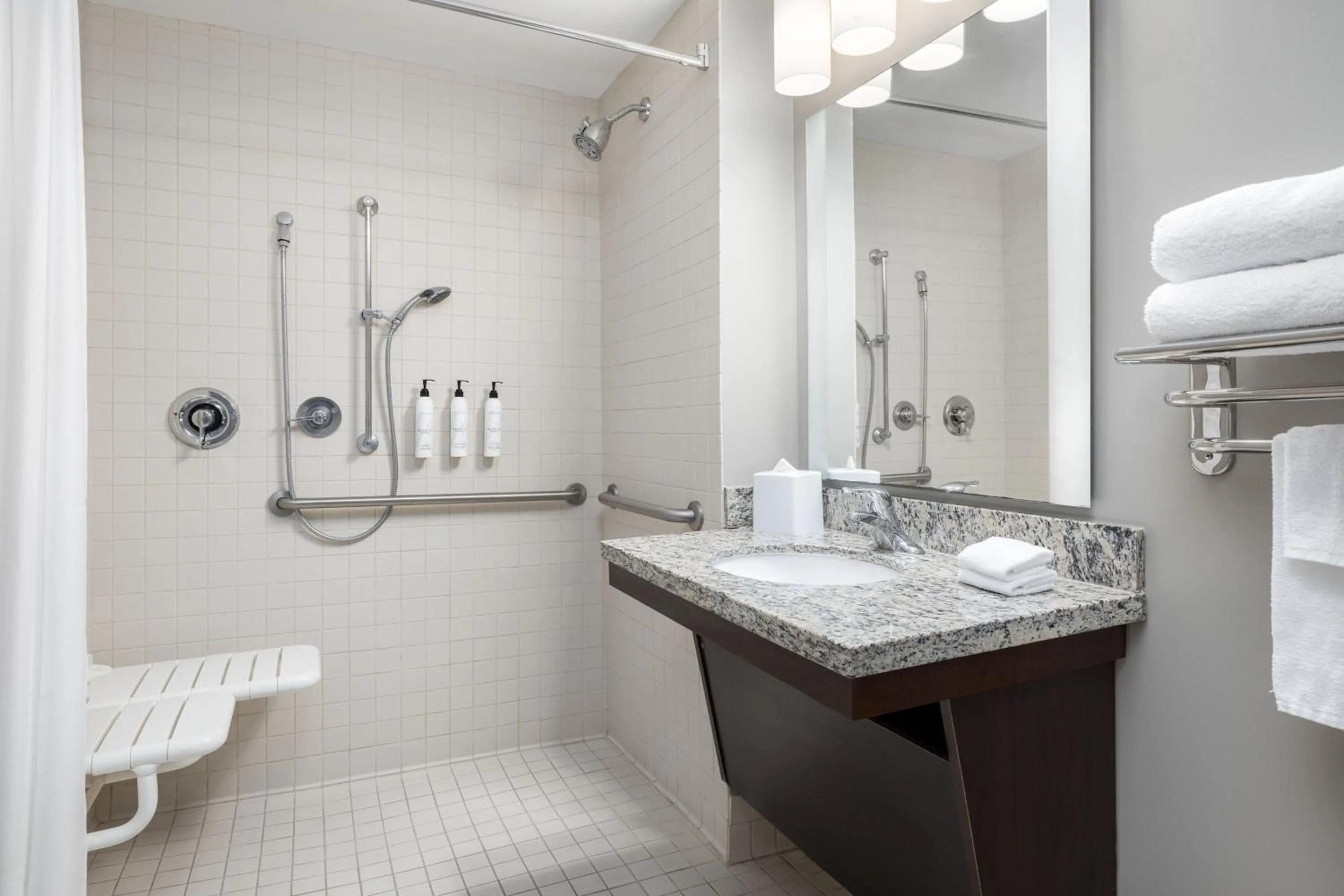 Bathroom in TownePlace Suites by Marriott Fort Walton Beach-Eglin AFB