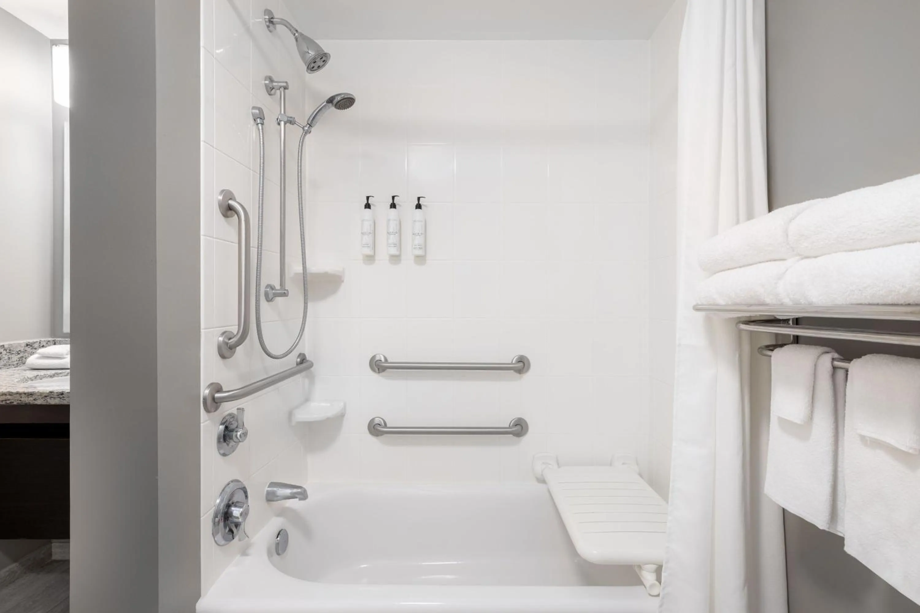 Bathroom in TownePlace Suites by Marriott Fort Walton Beach-Eglin AFB