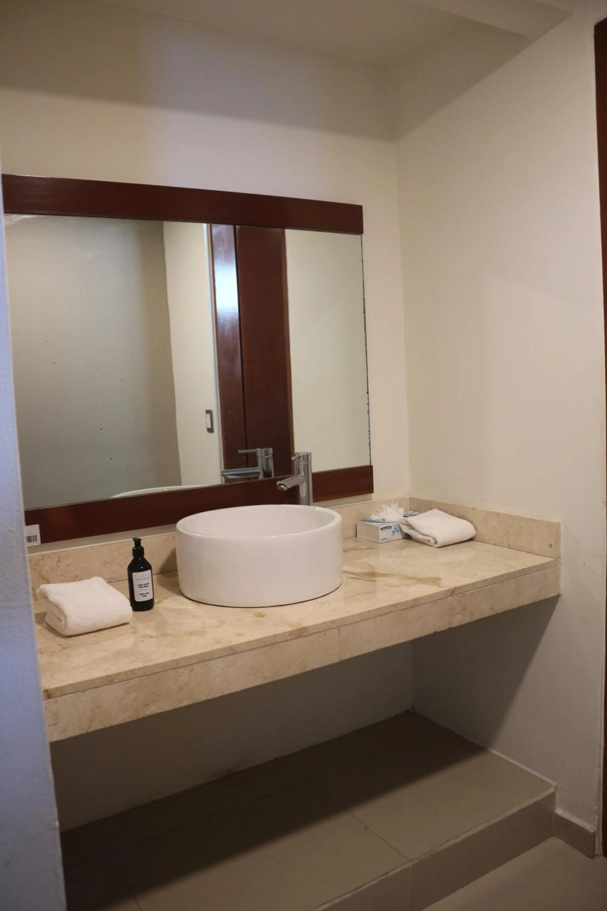 Bathroom in Ocean Dream Cancun by GuruHotel