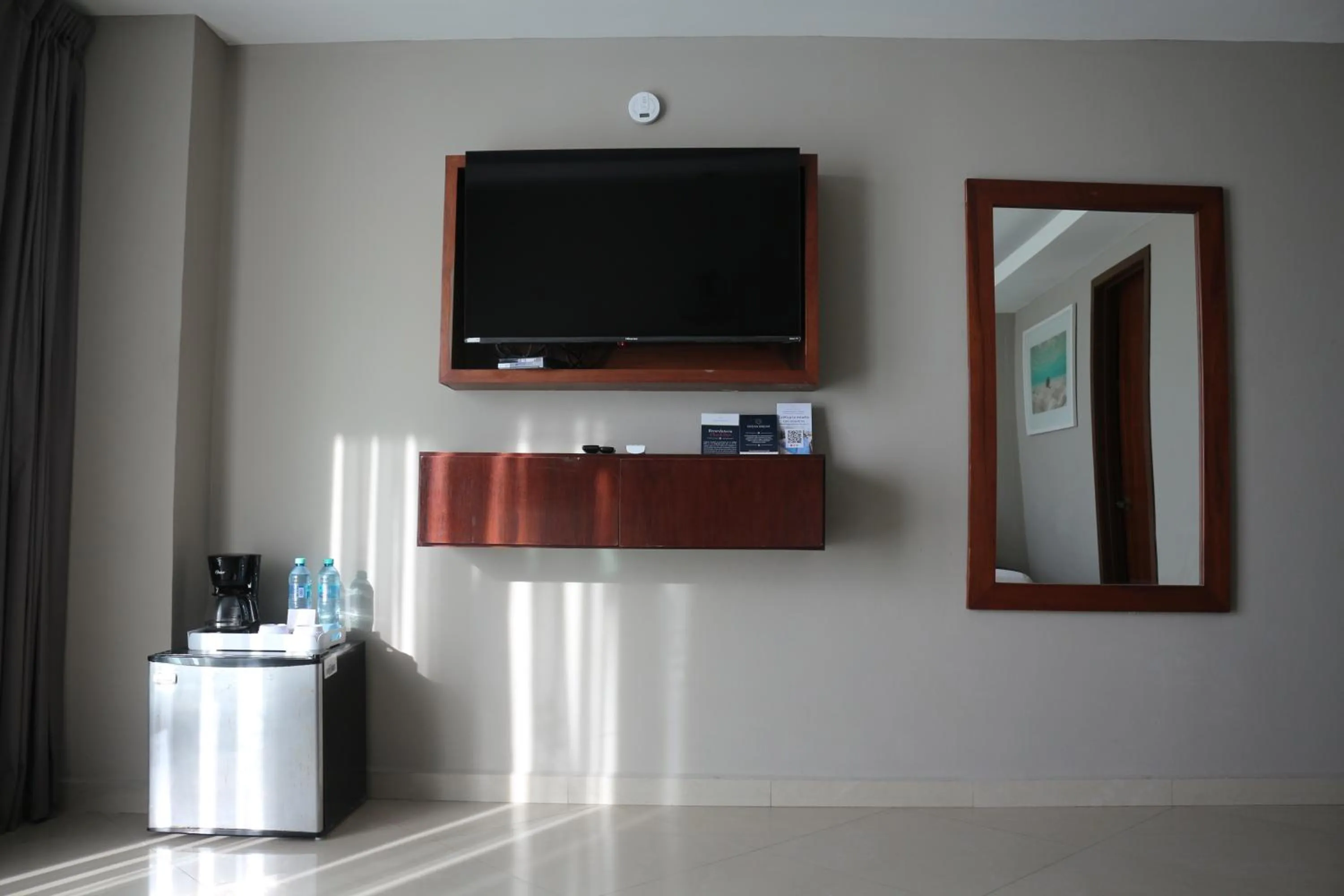 TV and multimedia in Ocean Dream Cancun by GuruHotel