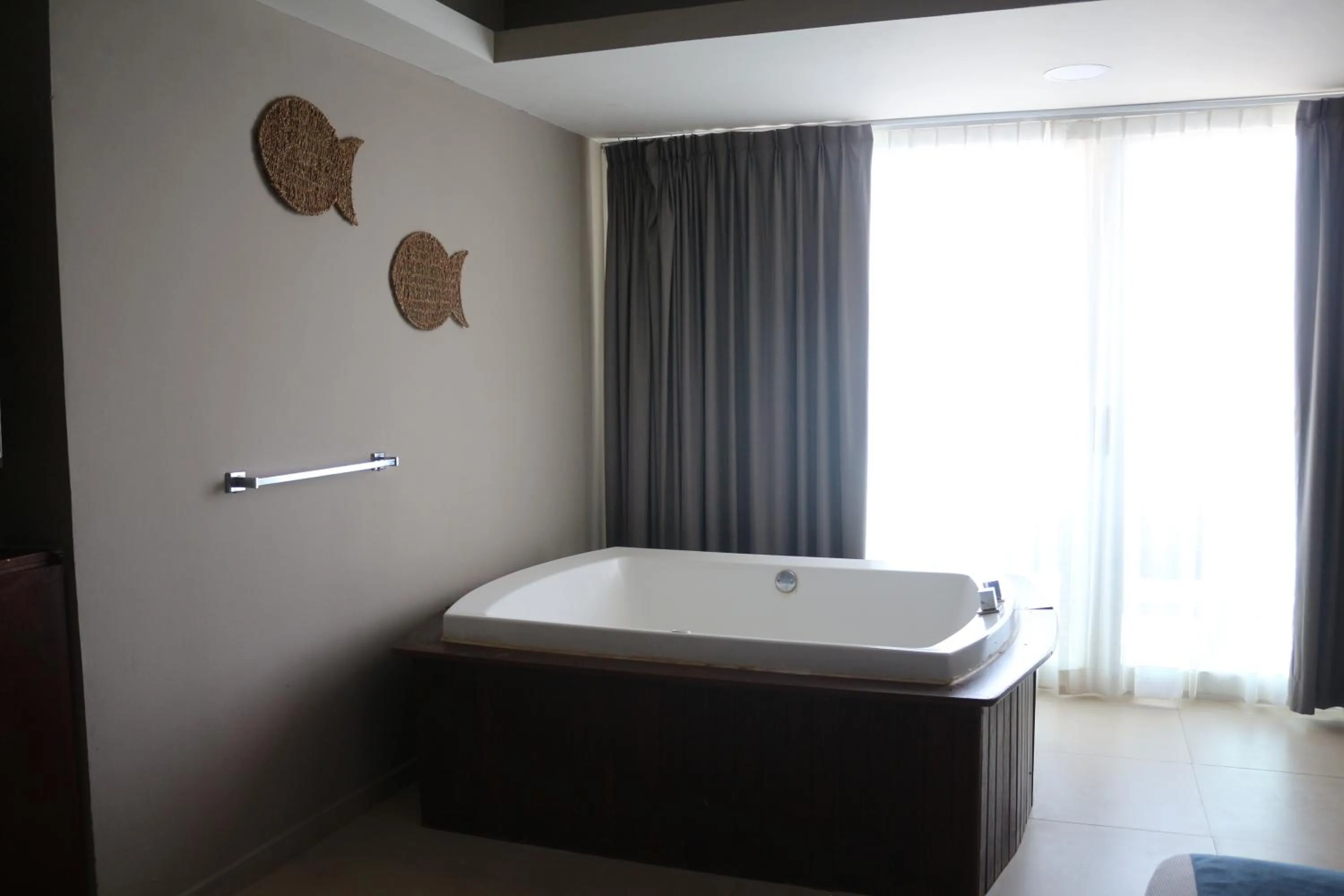 Bed in Ocean Dream Cancun by GuruHotel