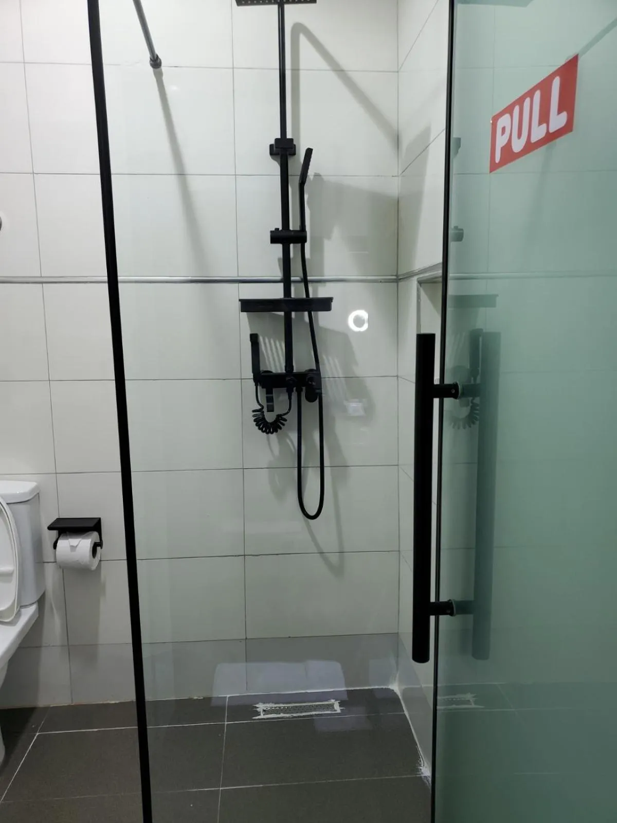 Shower in Hotel Thirty Five