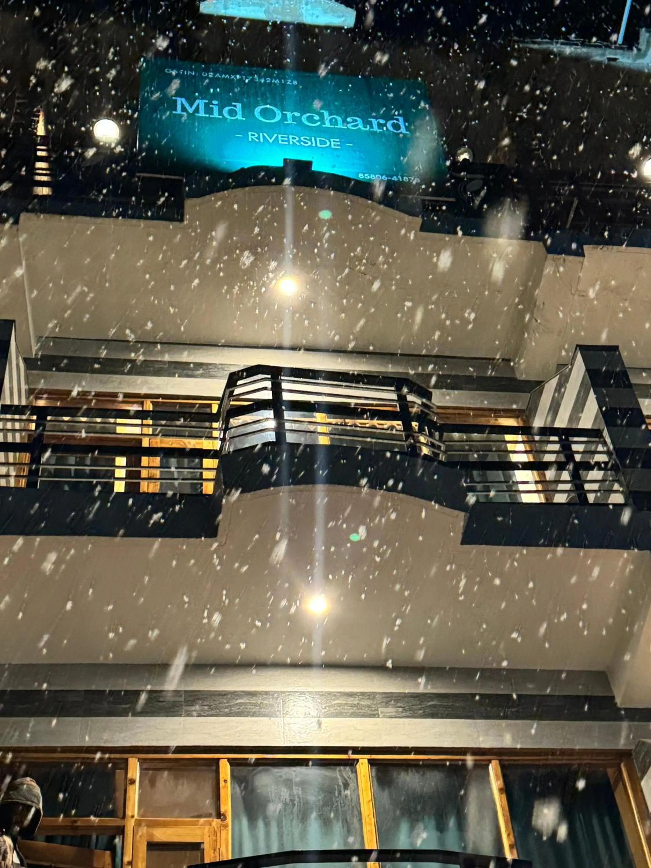 Facade/entrance in Hotel Mid Orchard Kasol -River Side