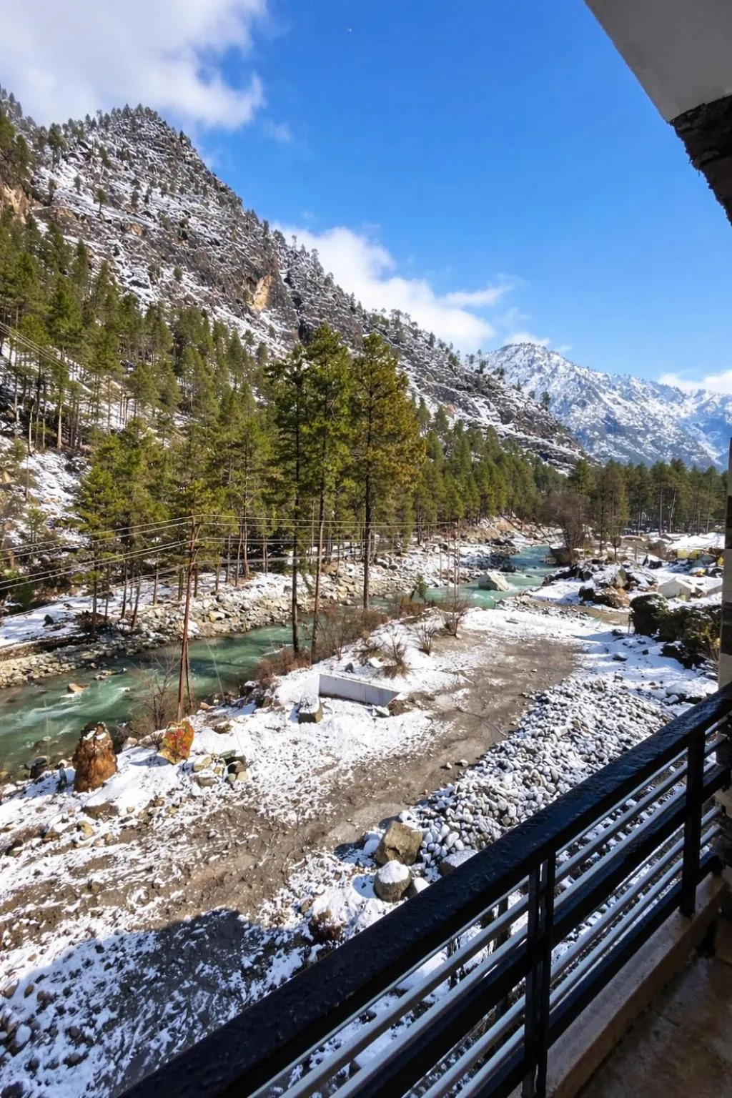 Balcony/Terrace in Hotel Mid Orchard Kasol -River Side