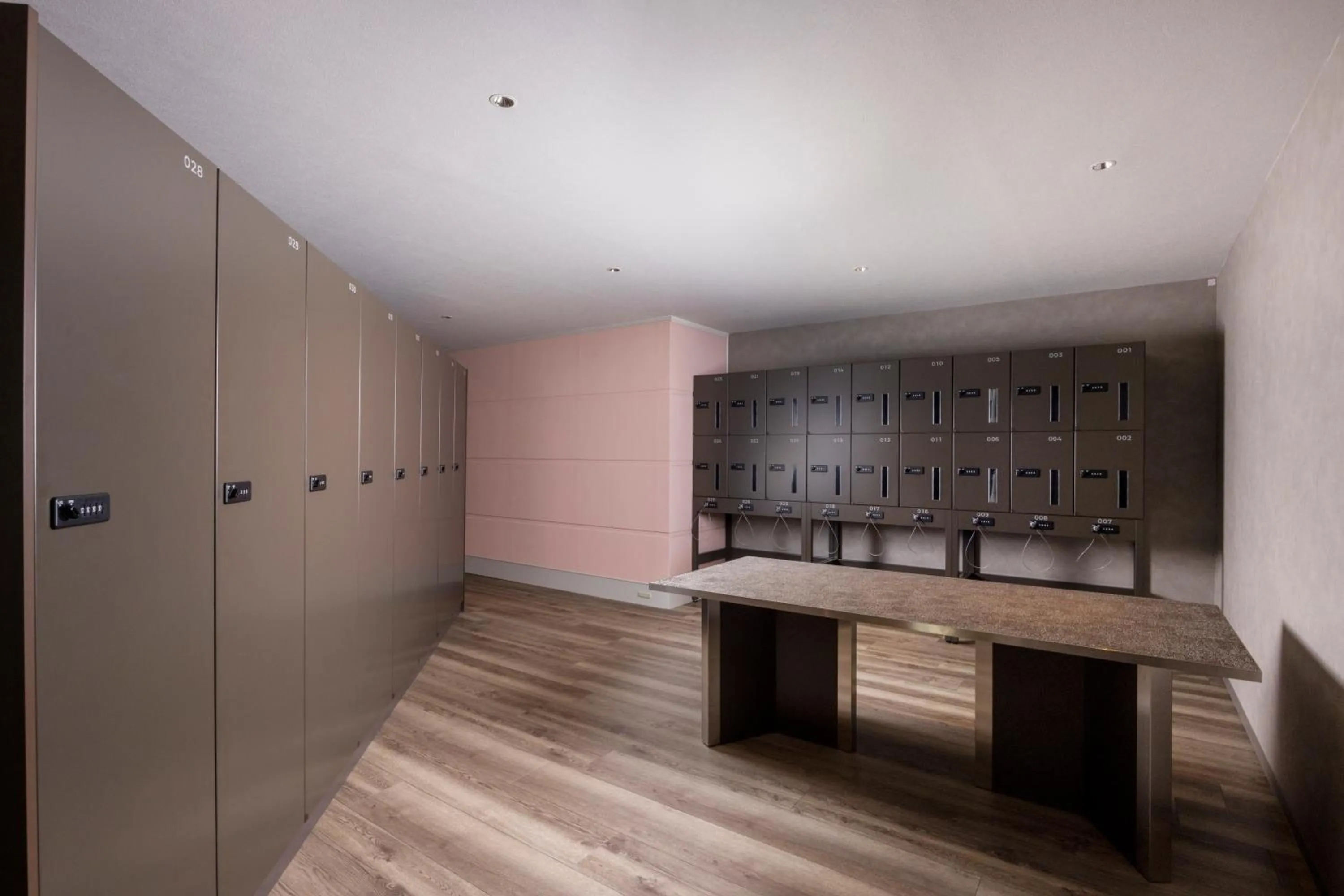 locker in Mercure Fukuoka Munakata Resort & Spa