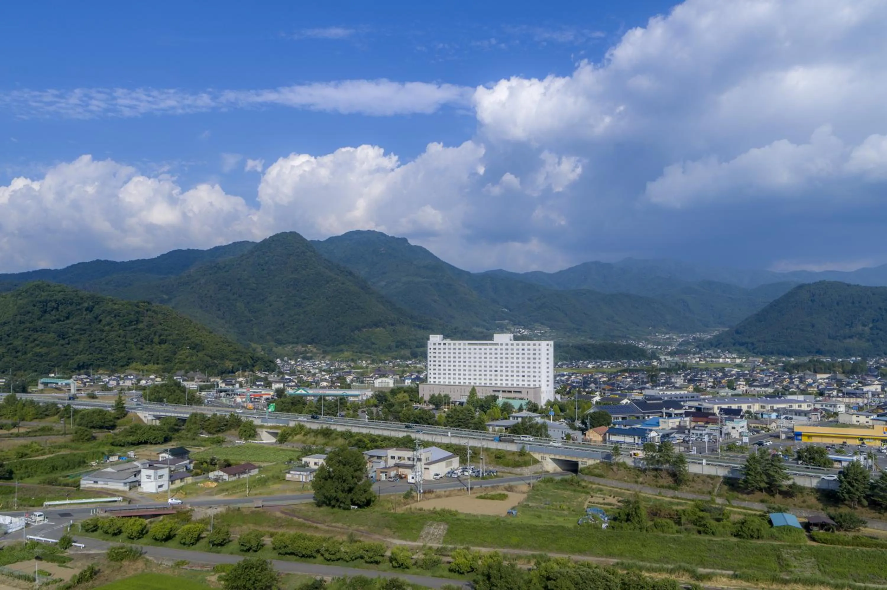 Property building in Mercure Nagano Matsushiro Resort & Spa
