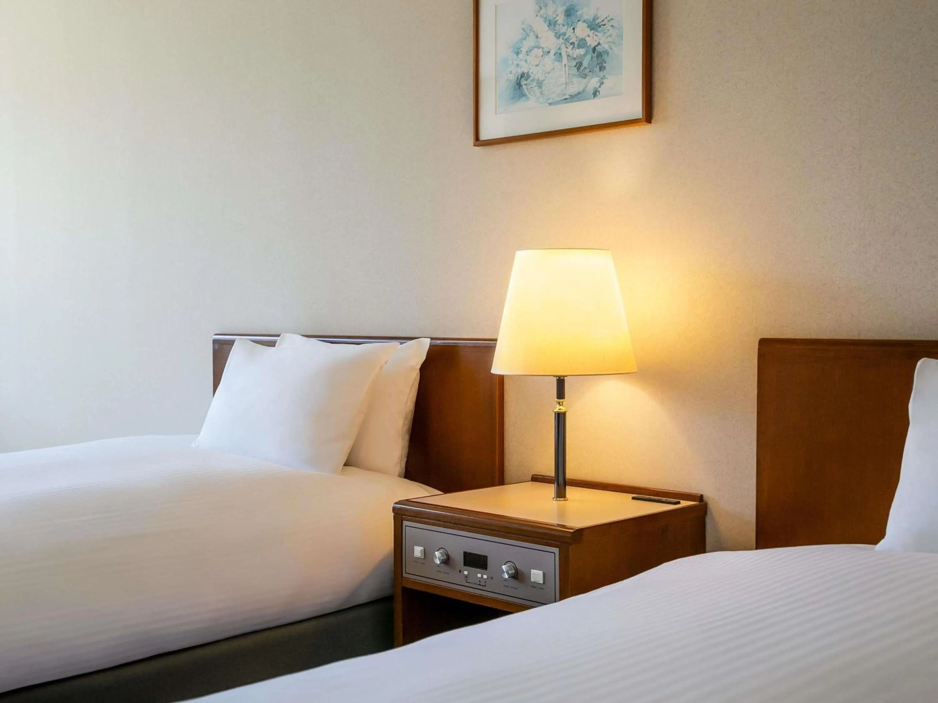 Bedroom, Bed in Mercure Nagano Matsushiro Resort & Spa