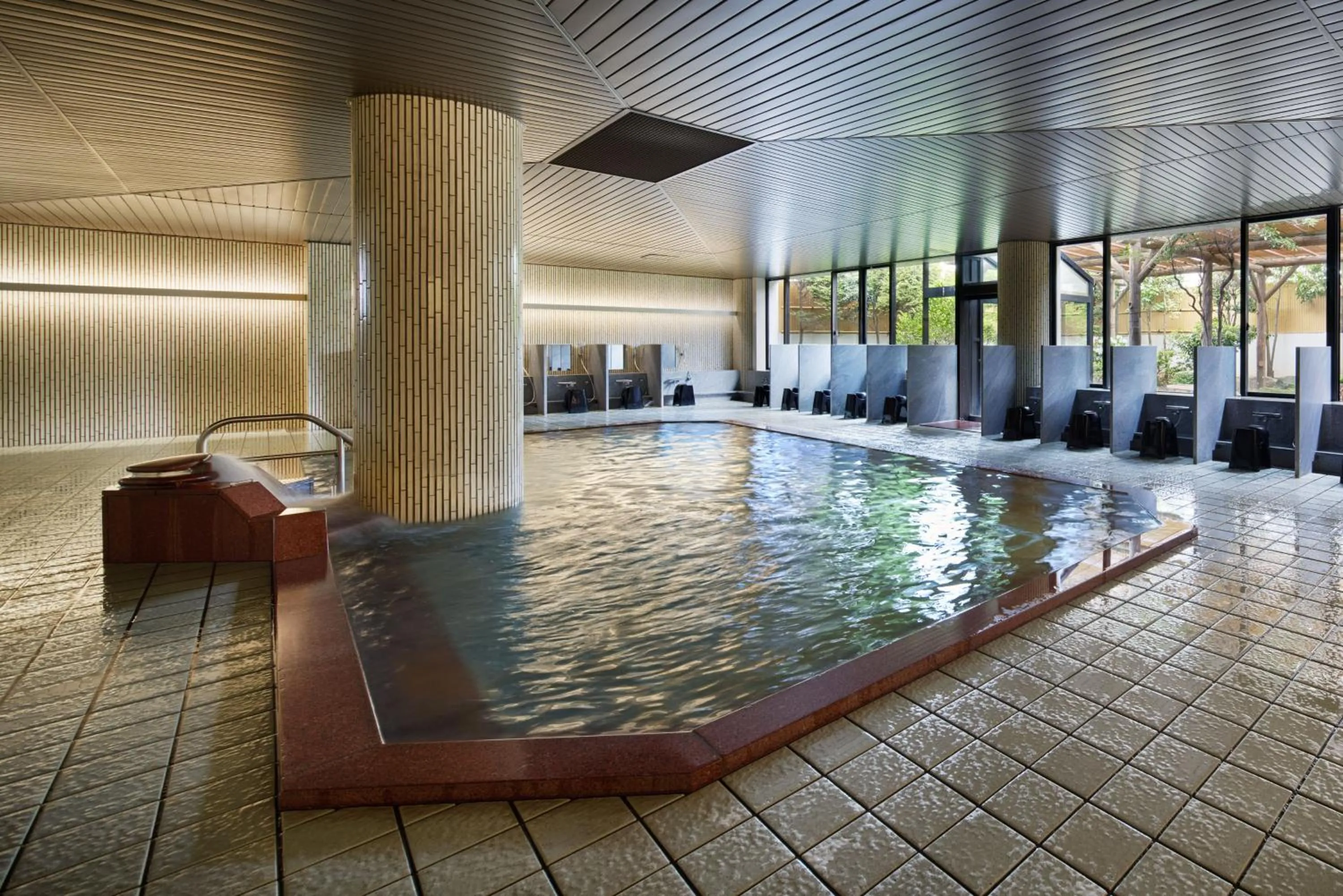 Public Bath in Grand Mercure Lake Biwa Resort & Spa