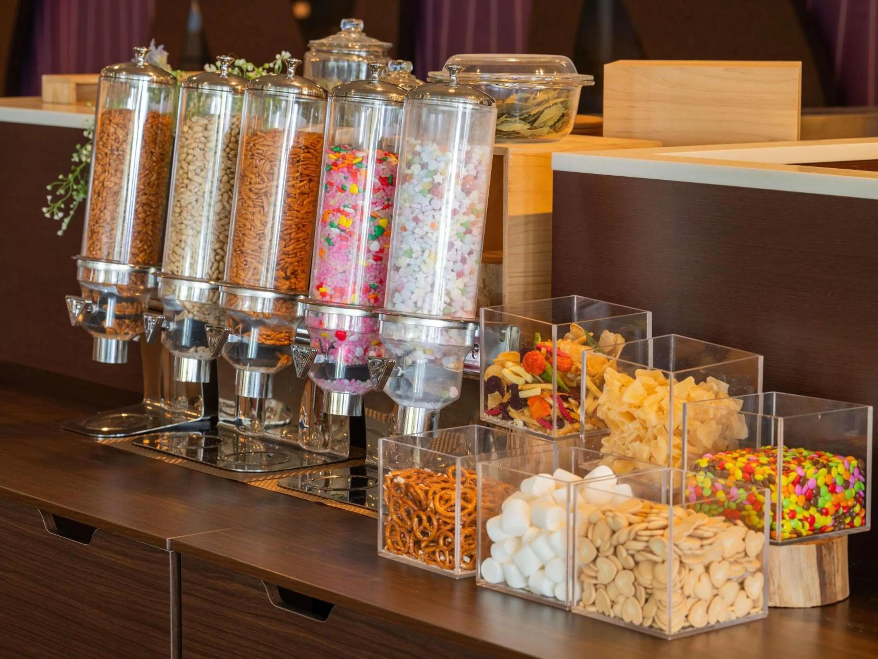 Restaurant/places to eat in Grand Mercure Lake Biwa Resort & Spa