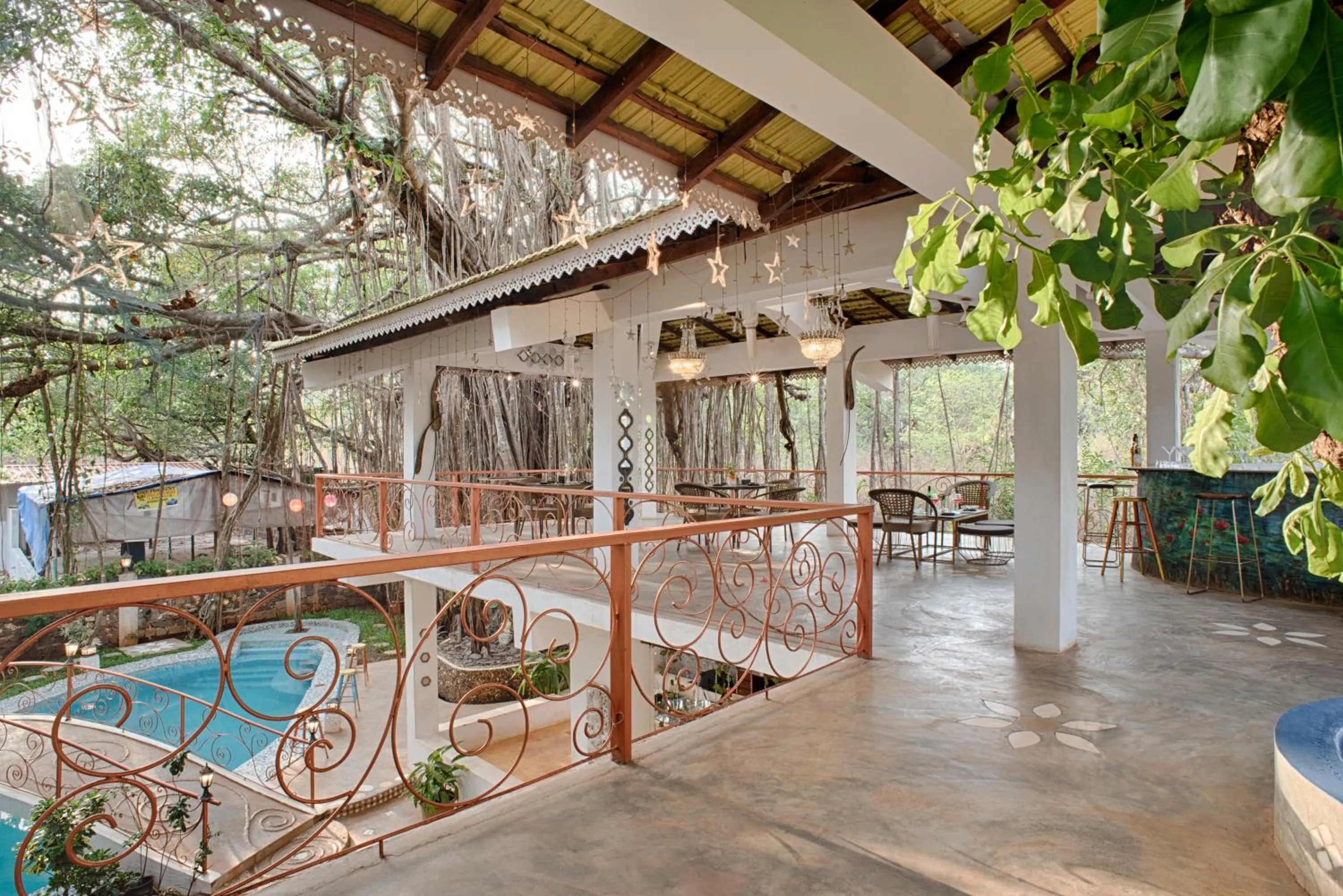 Patio in Vibes Inn Singing Tree