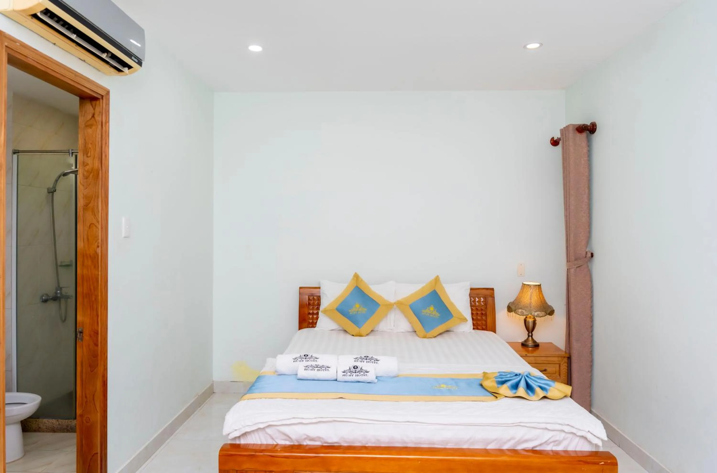 Bed in TNH Hotel Vung Tau