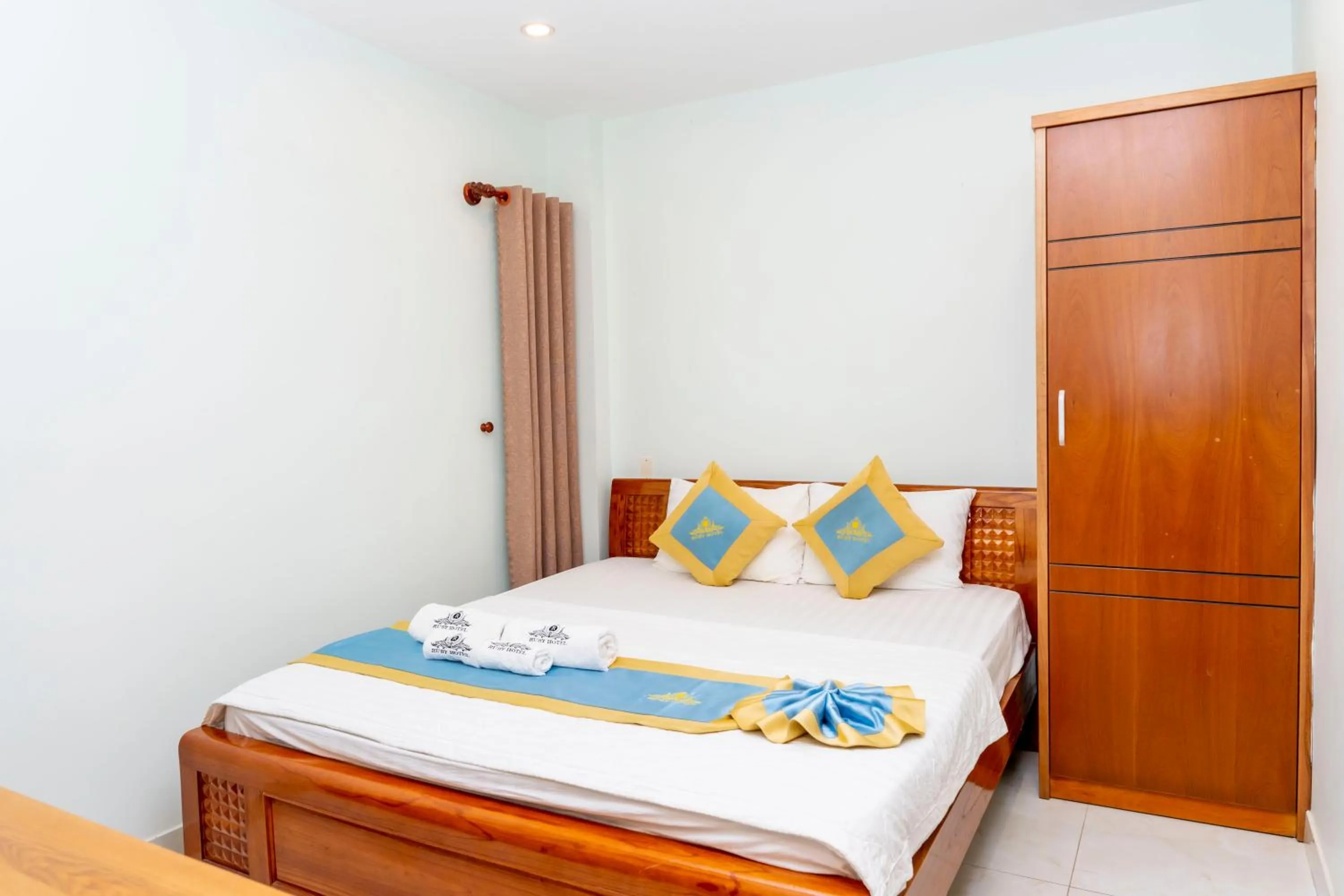 Bed in TNH Hotel Vung Tau