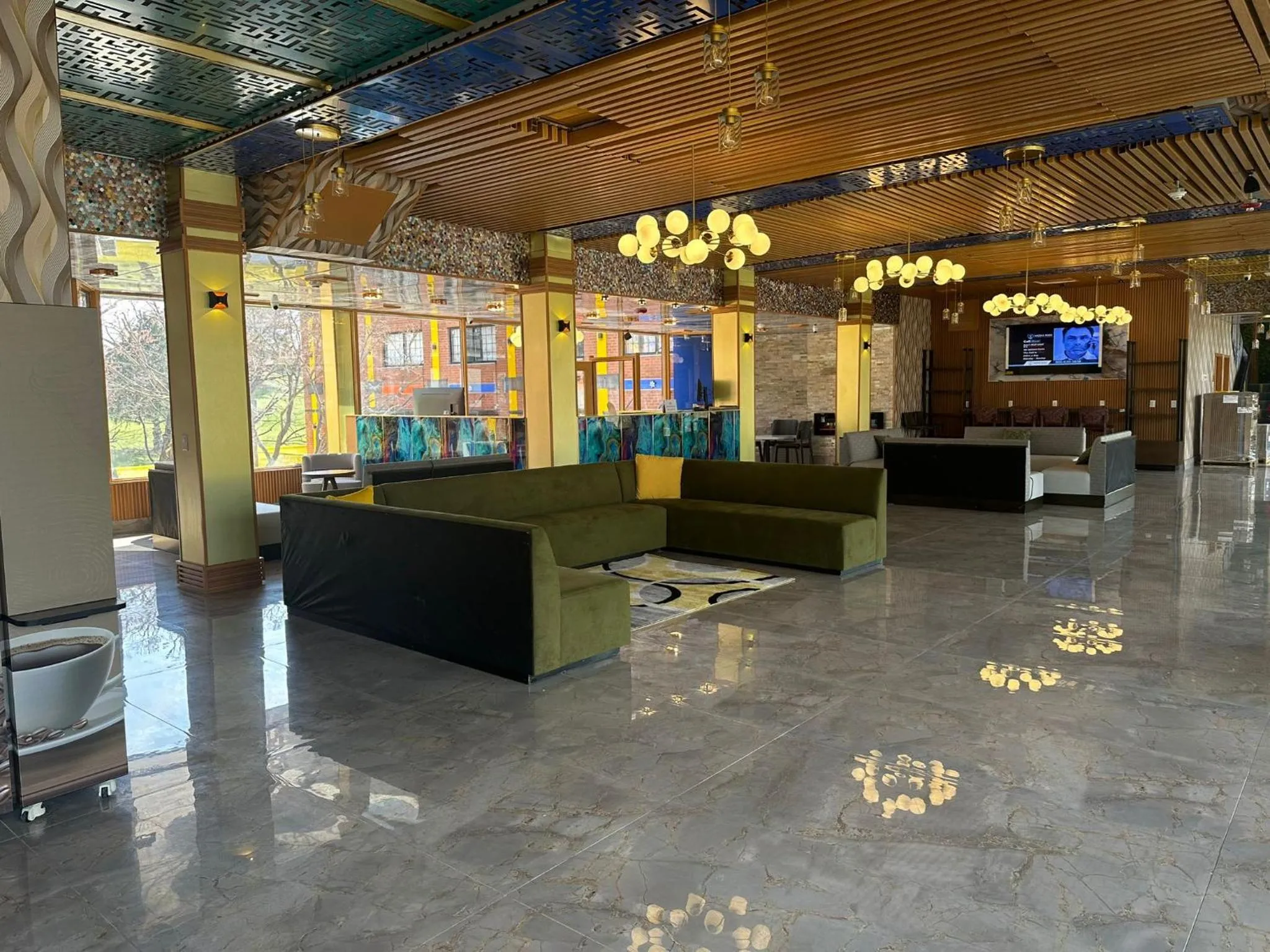 Lobby or reception in THE GOLFERS INN