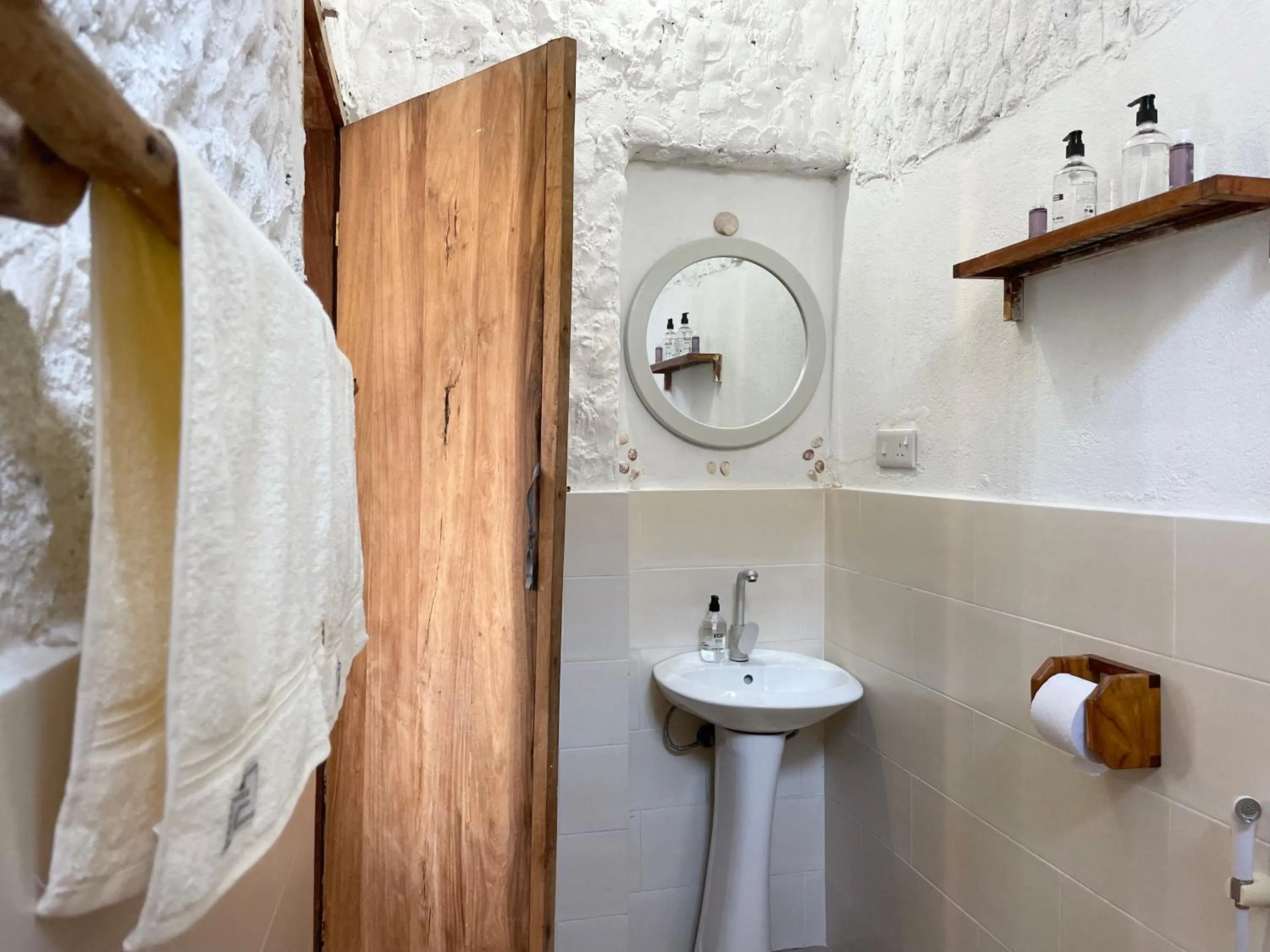 Bathroom in HA Beach Hotel Zanzibar