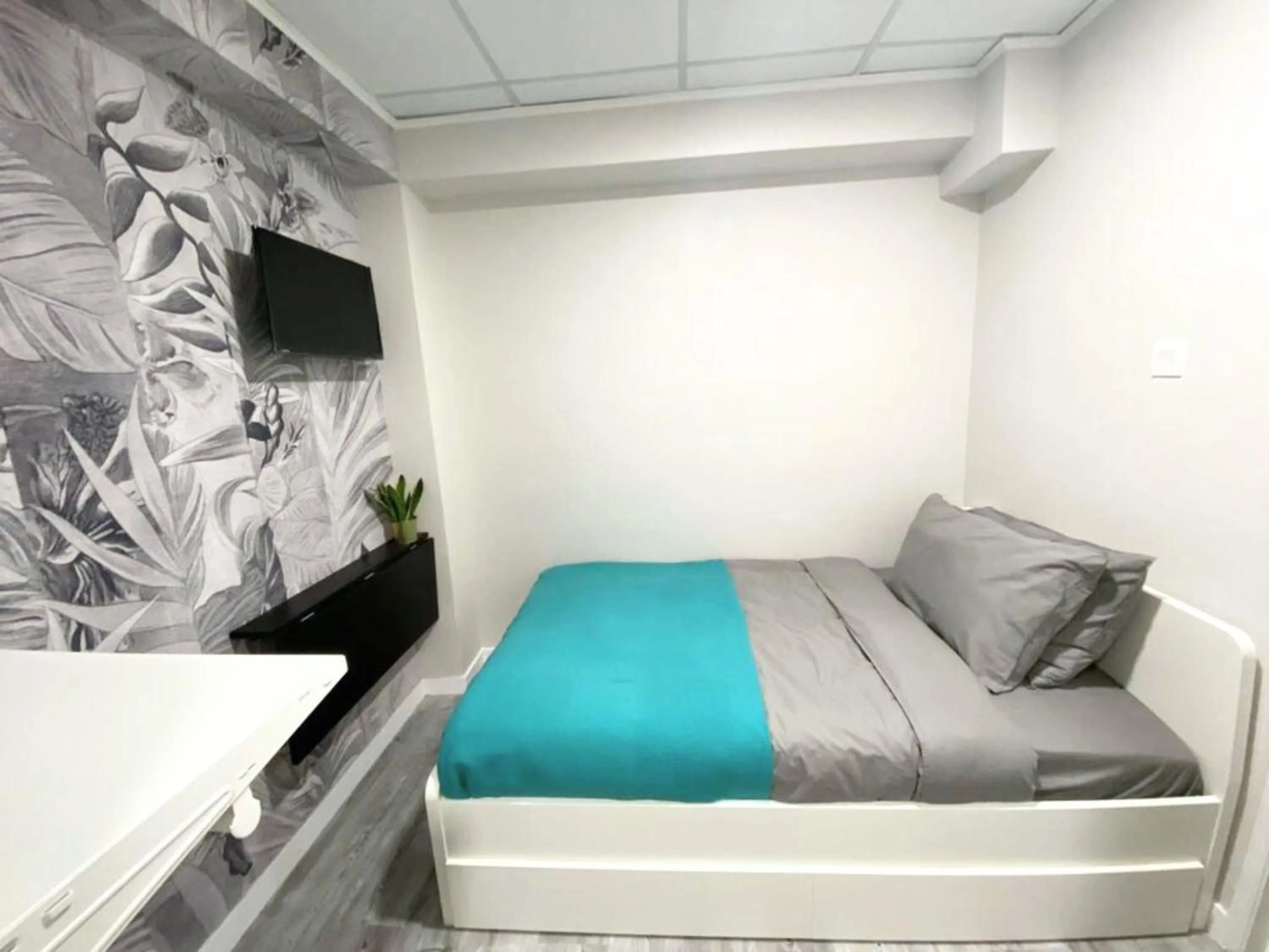 Bedroom, Bed in Pillows CoLiving