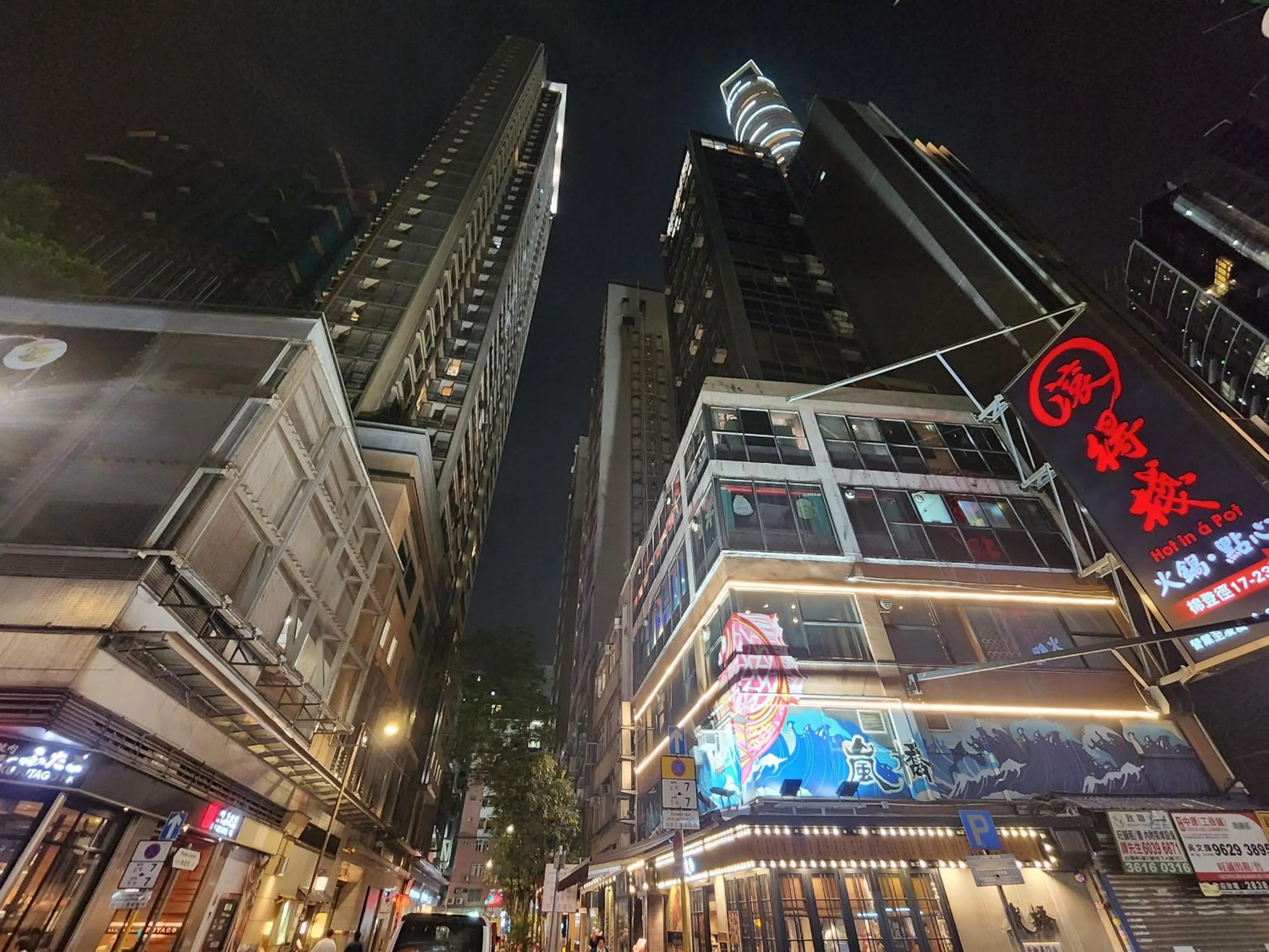 Restaurant/places to eat in Pillows CoLiving