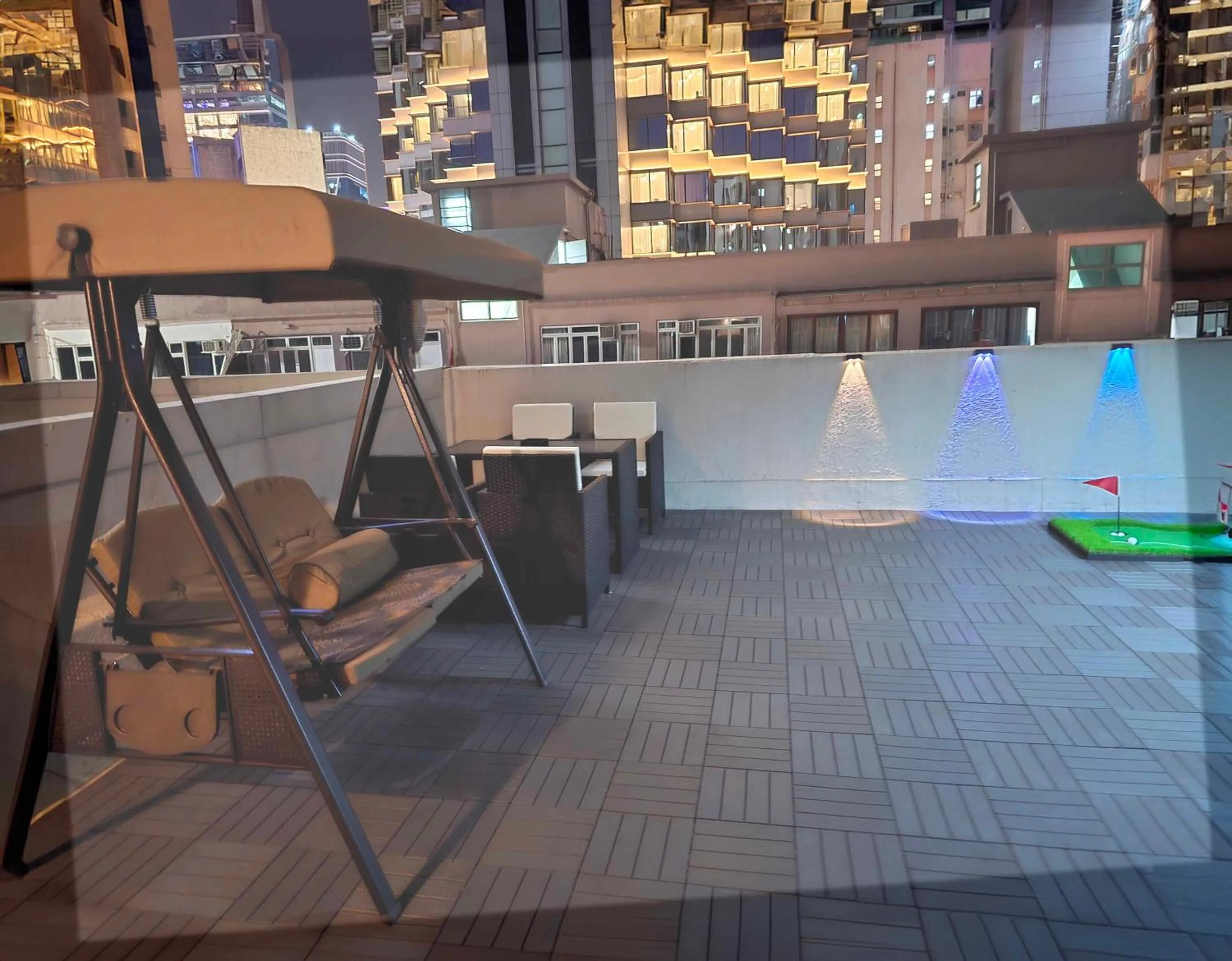 Garden in Pillows CoLiving