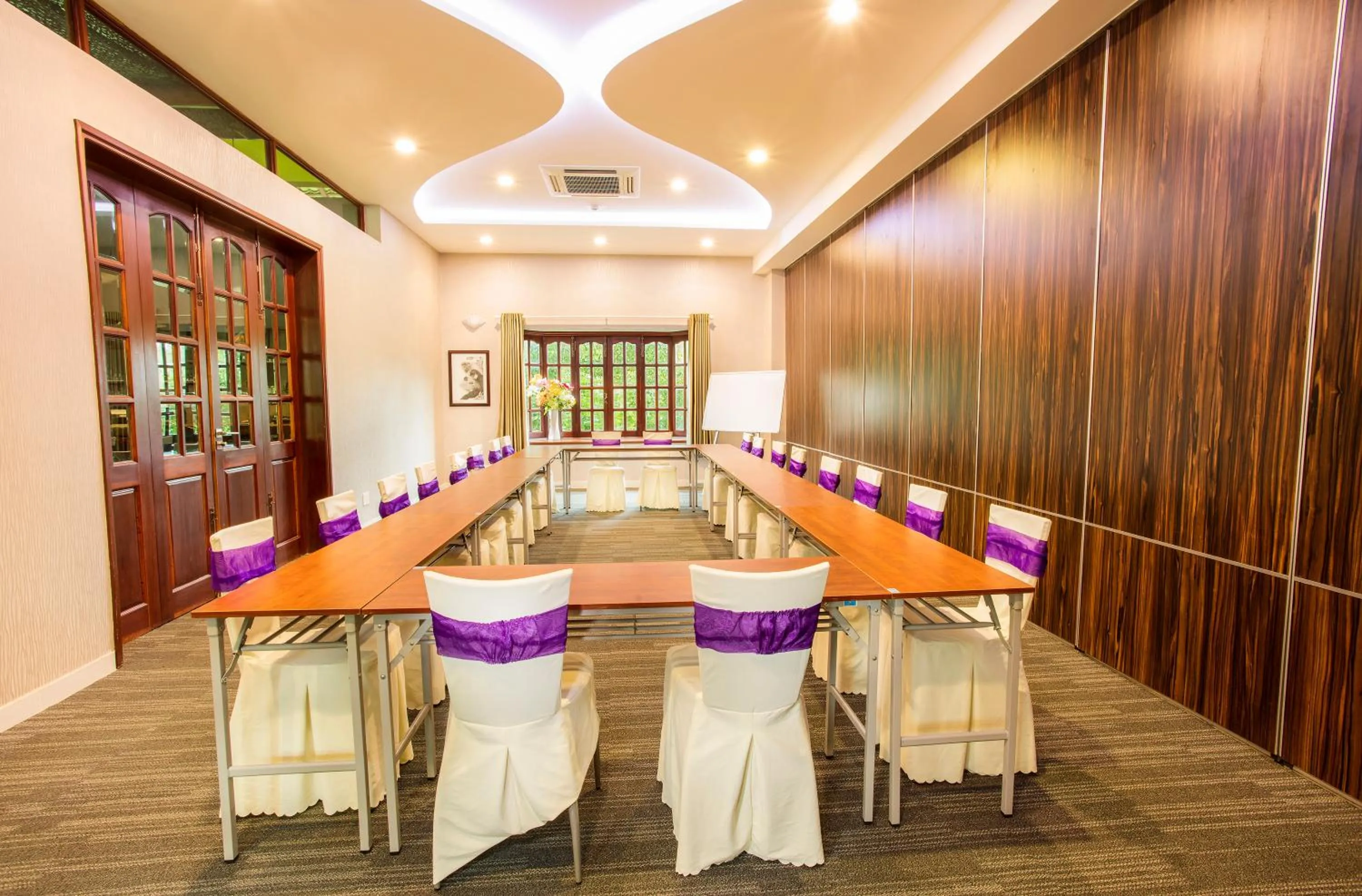 Banquet/Function facilities in Cat Tien Jungle Lodge