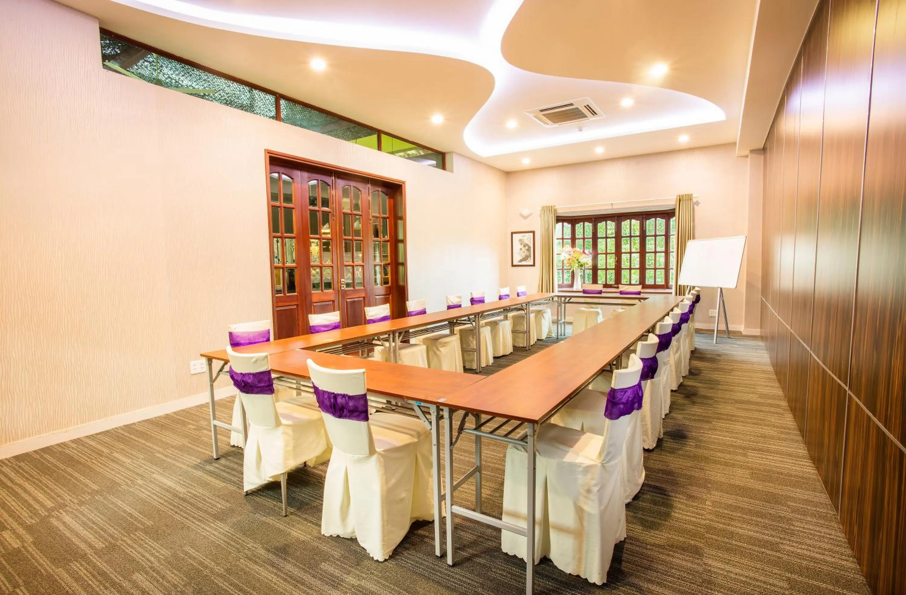 Meeting/conference room in Cat Tien Jungle Lodge