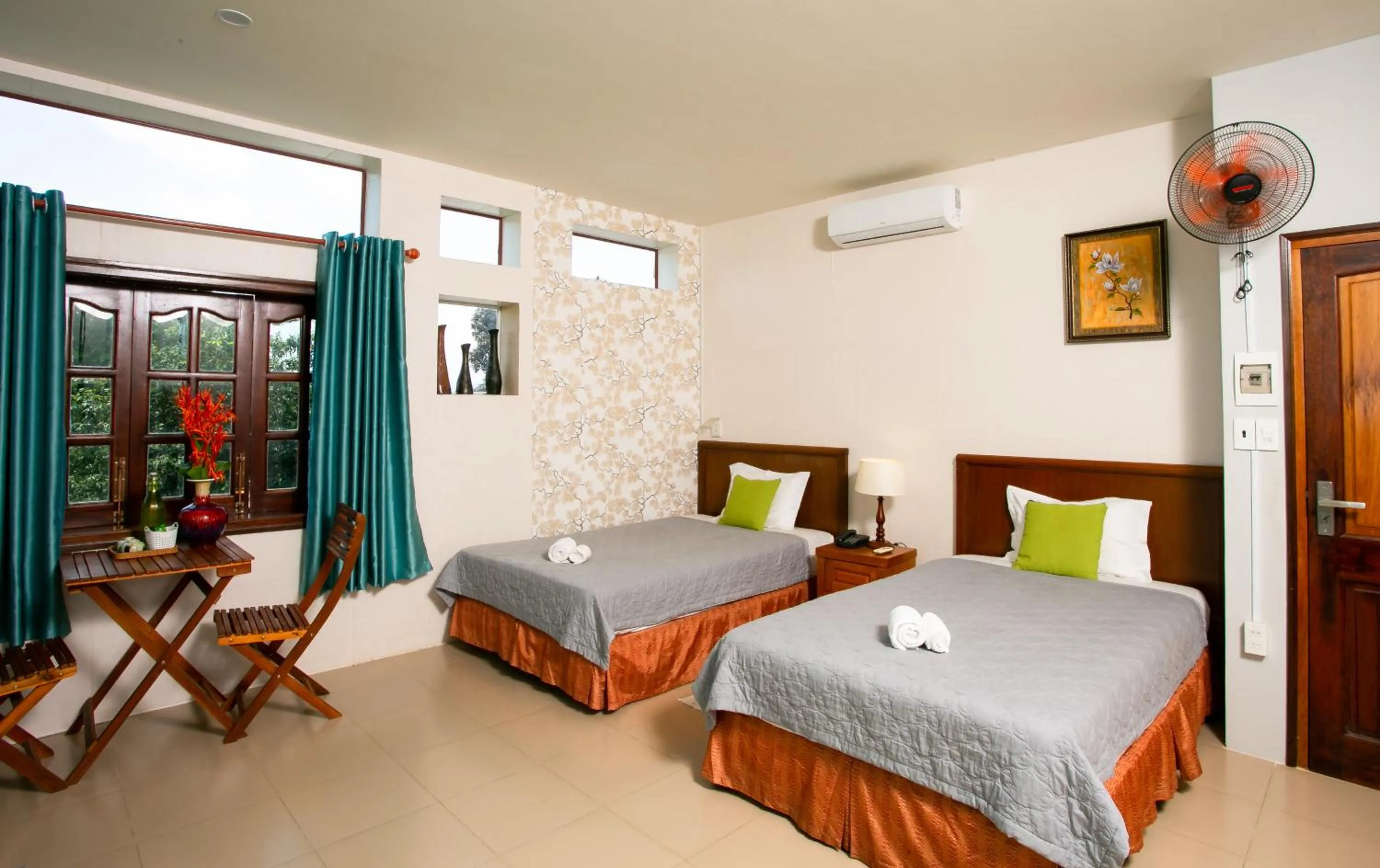 Bed in Cat Tien Jungle Lodge