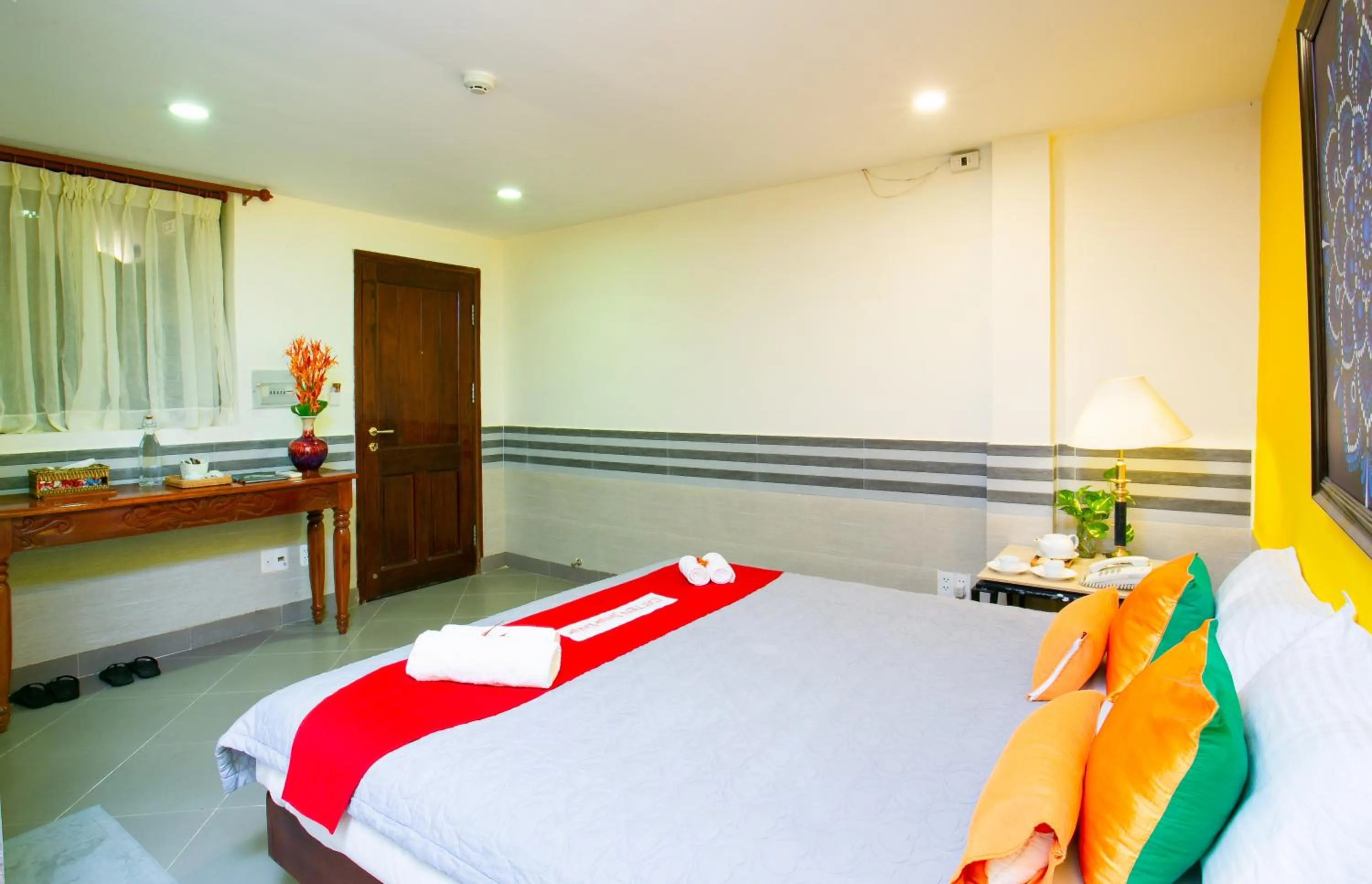 Bedroom, Bed in Cat Tien Jungle Lodge