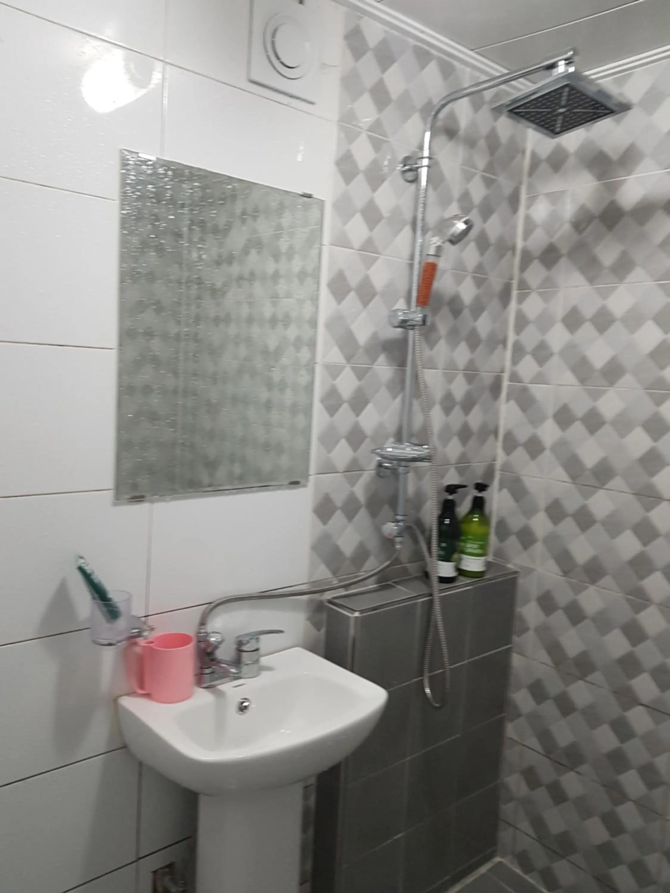 Shower in Jeju Vision House