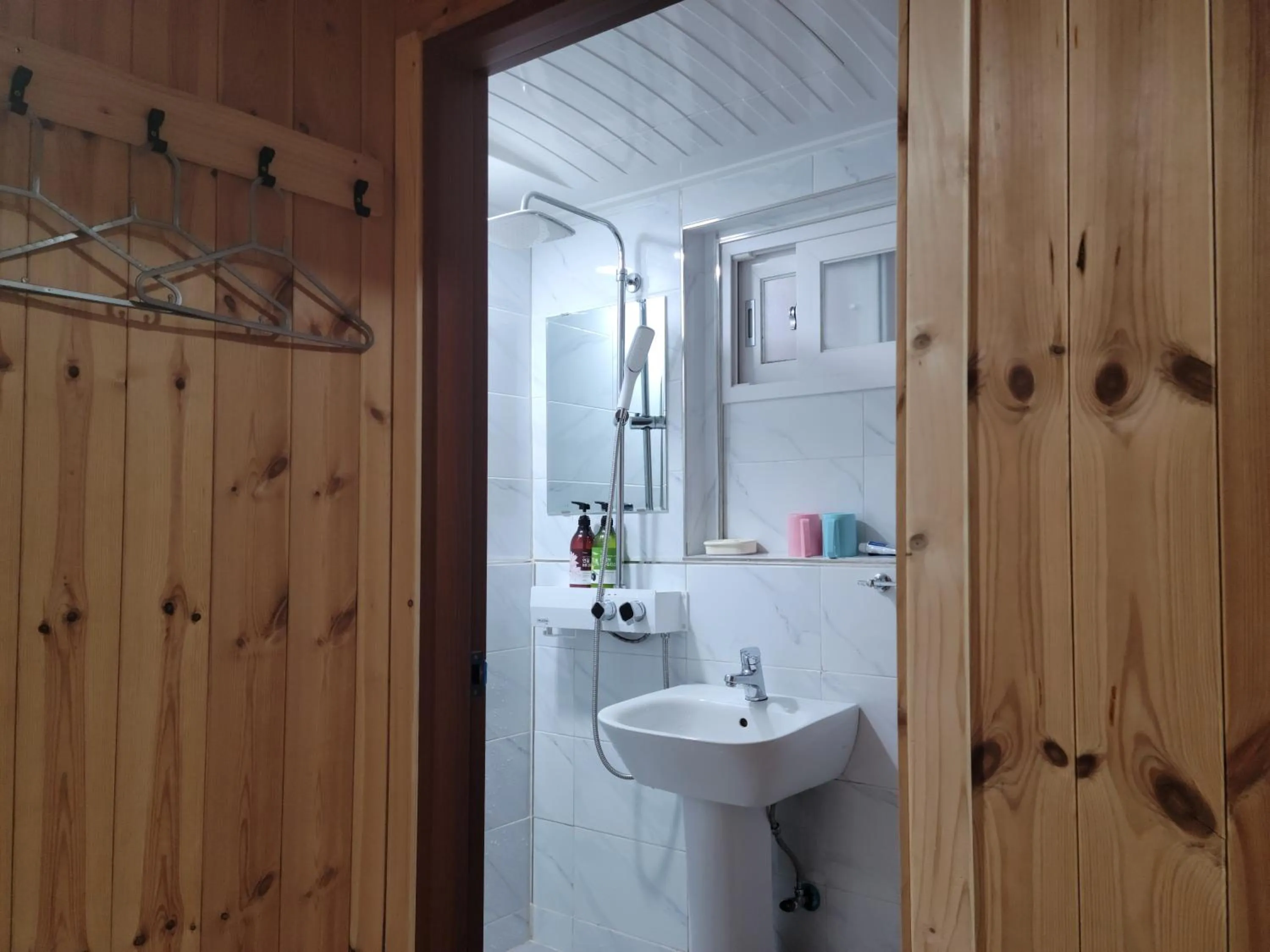 Toilet in Jeju Vision House