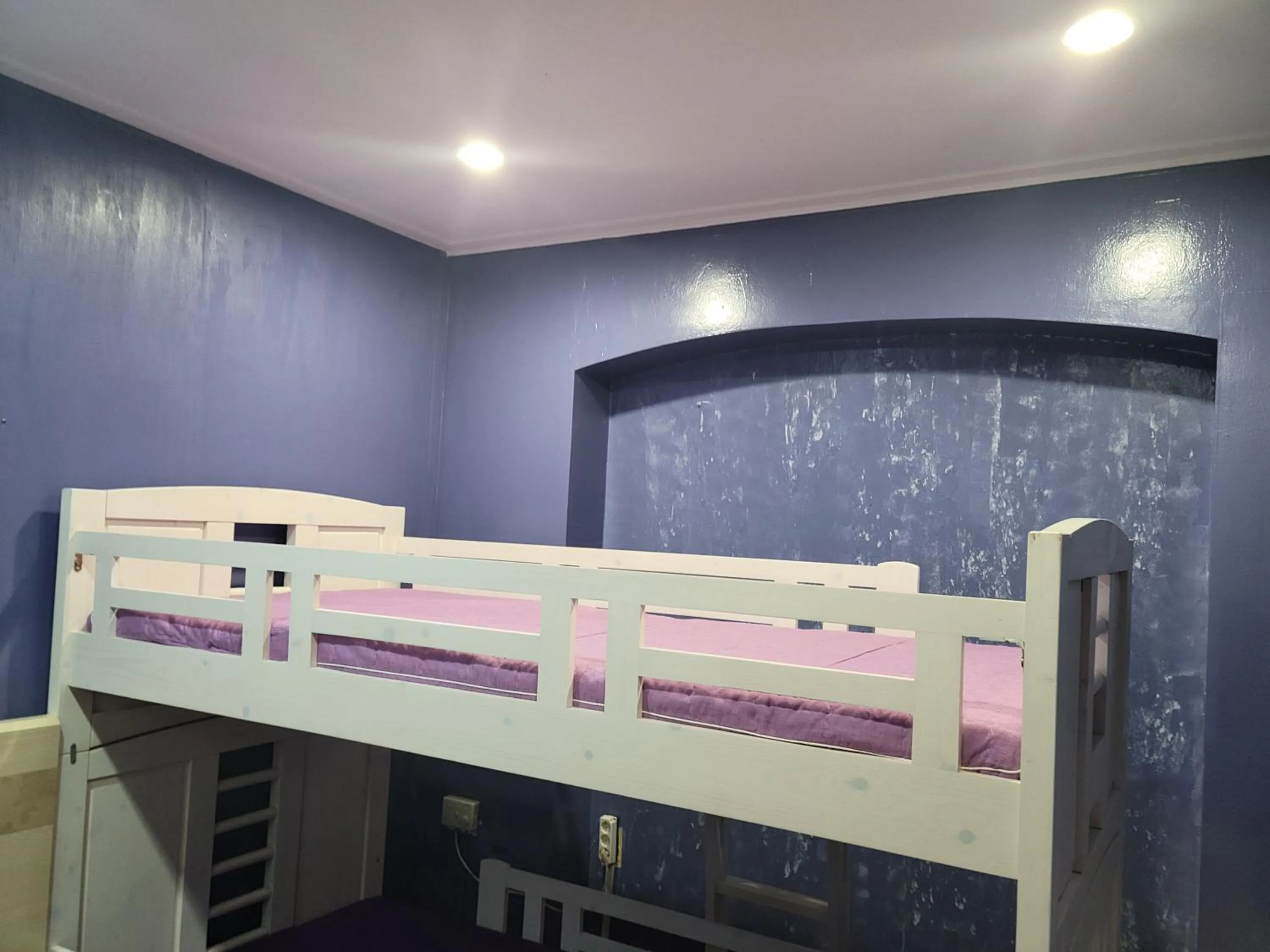 group of guests, Bed in Jeju Vision House