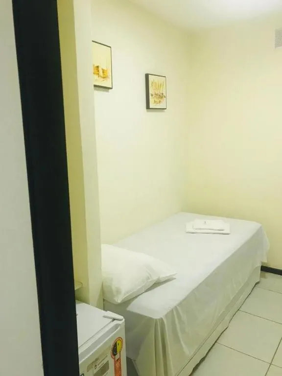 Bed in Alfinin Hotel de Praia