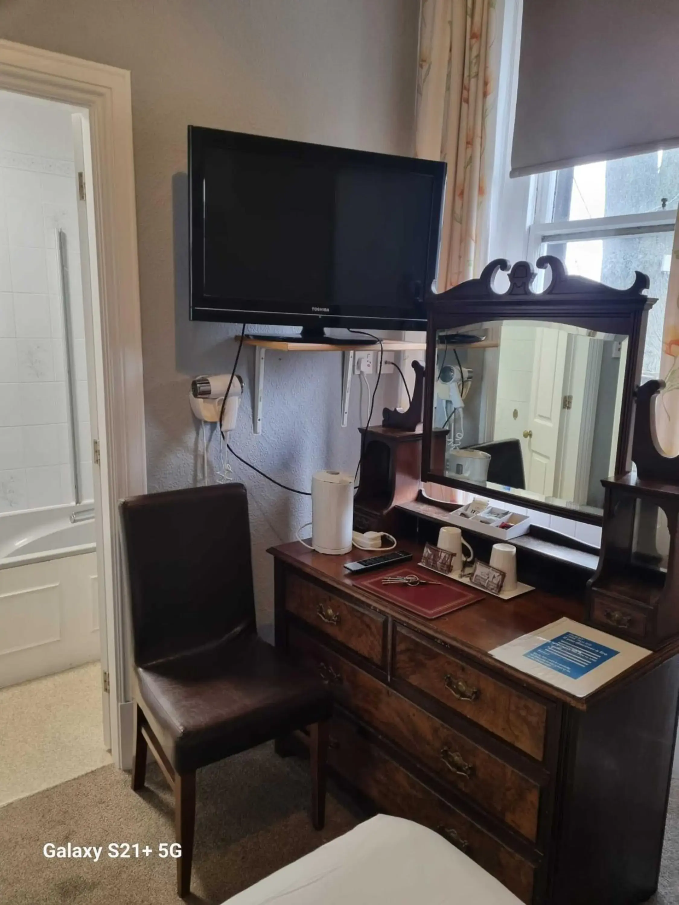 Standard Twin Room in OYO The Station Hotel Penrith Standard Twin Room in OYO The Station Hotel Penrith