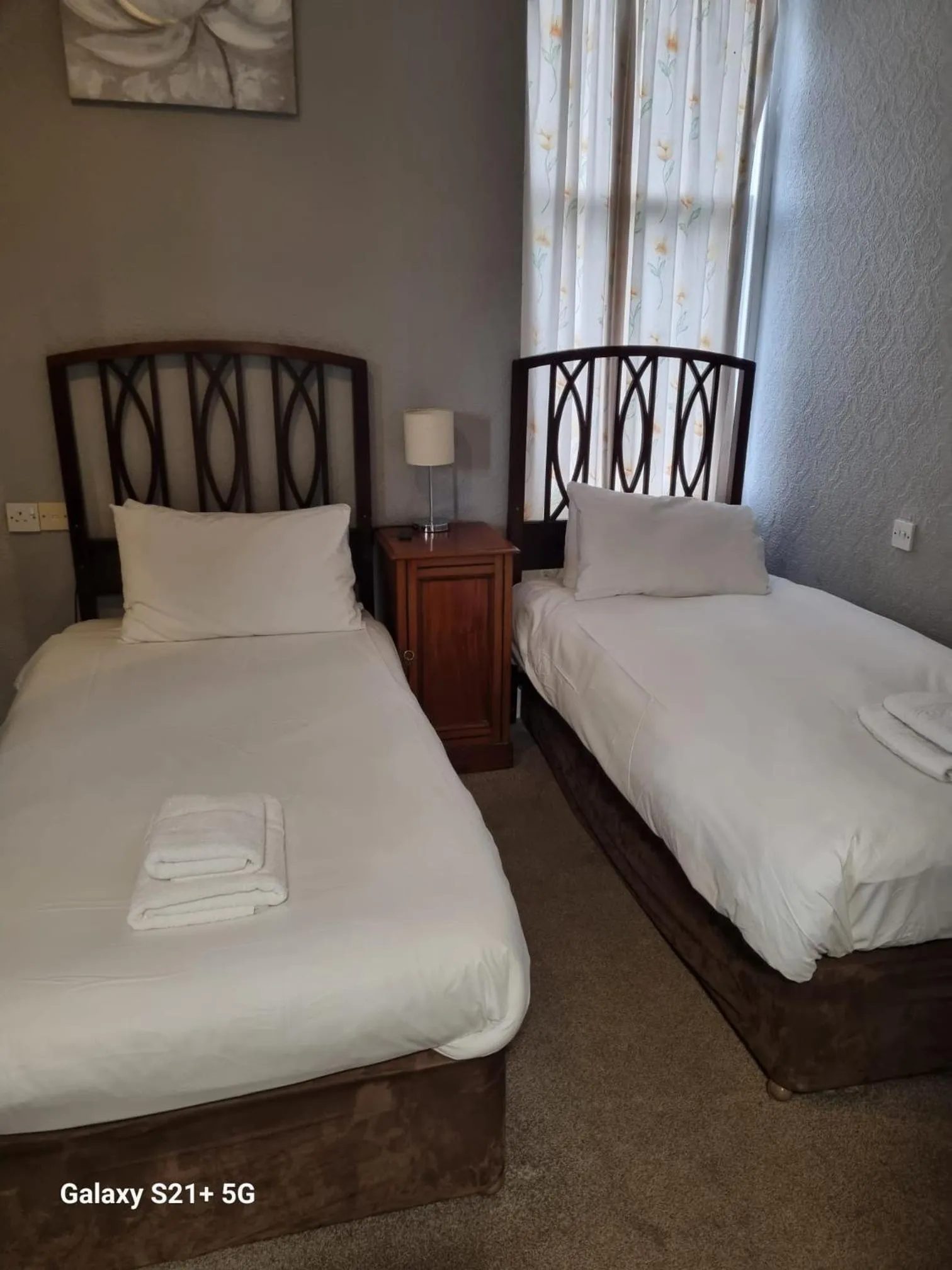 Bedroom in OYO The Station Hotel Penrith