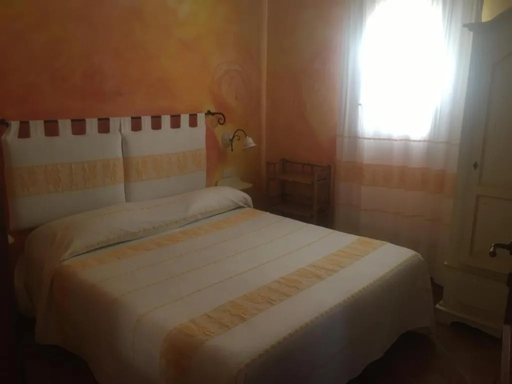 I Mari Di Gallura Suites and Rooms