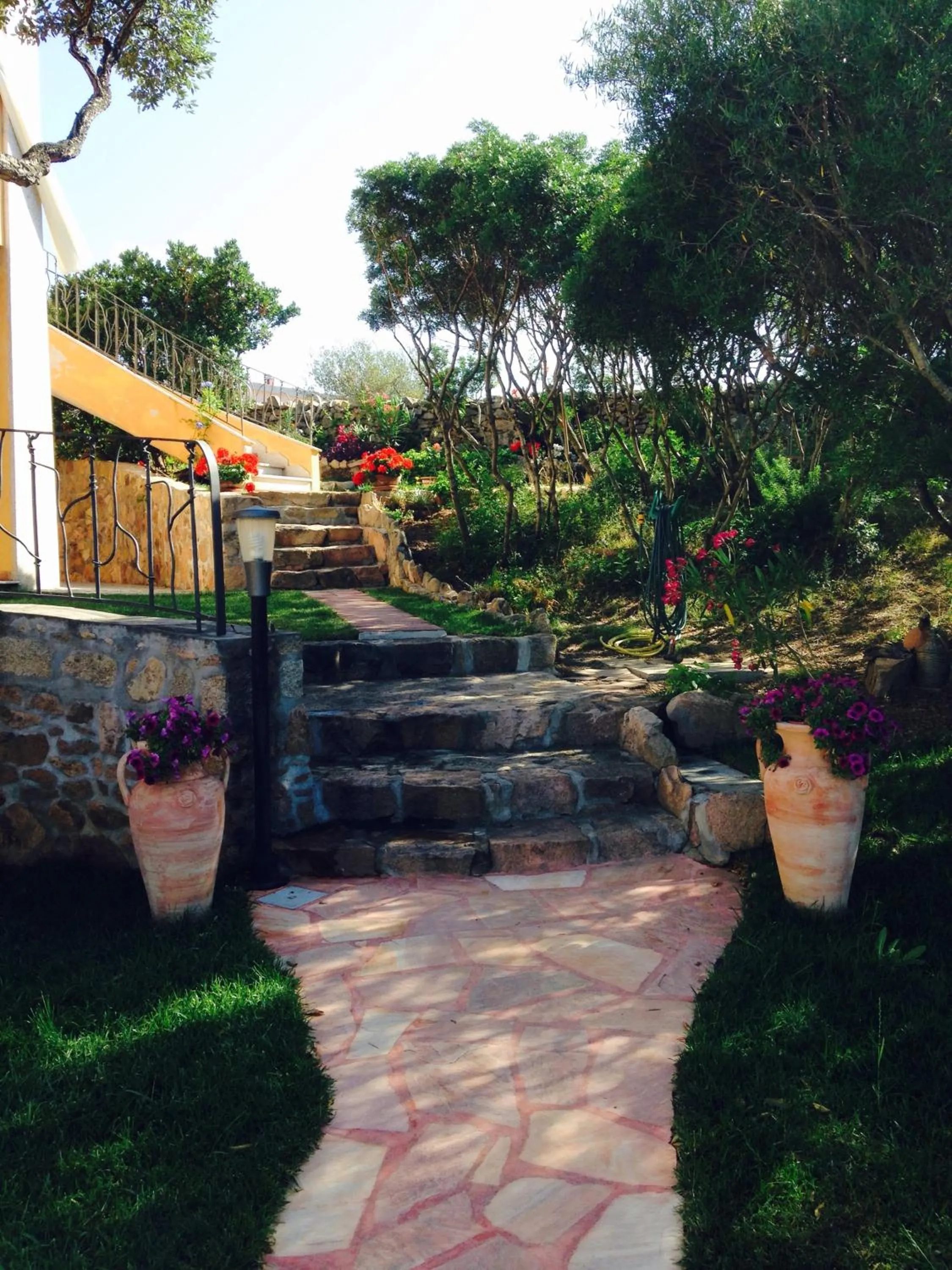 I Mari Di Gallura Suites and Rooms