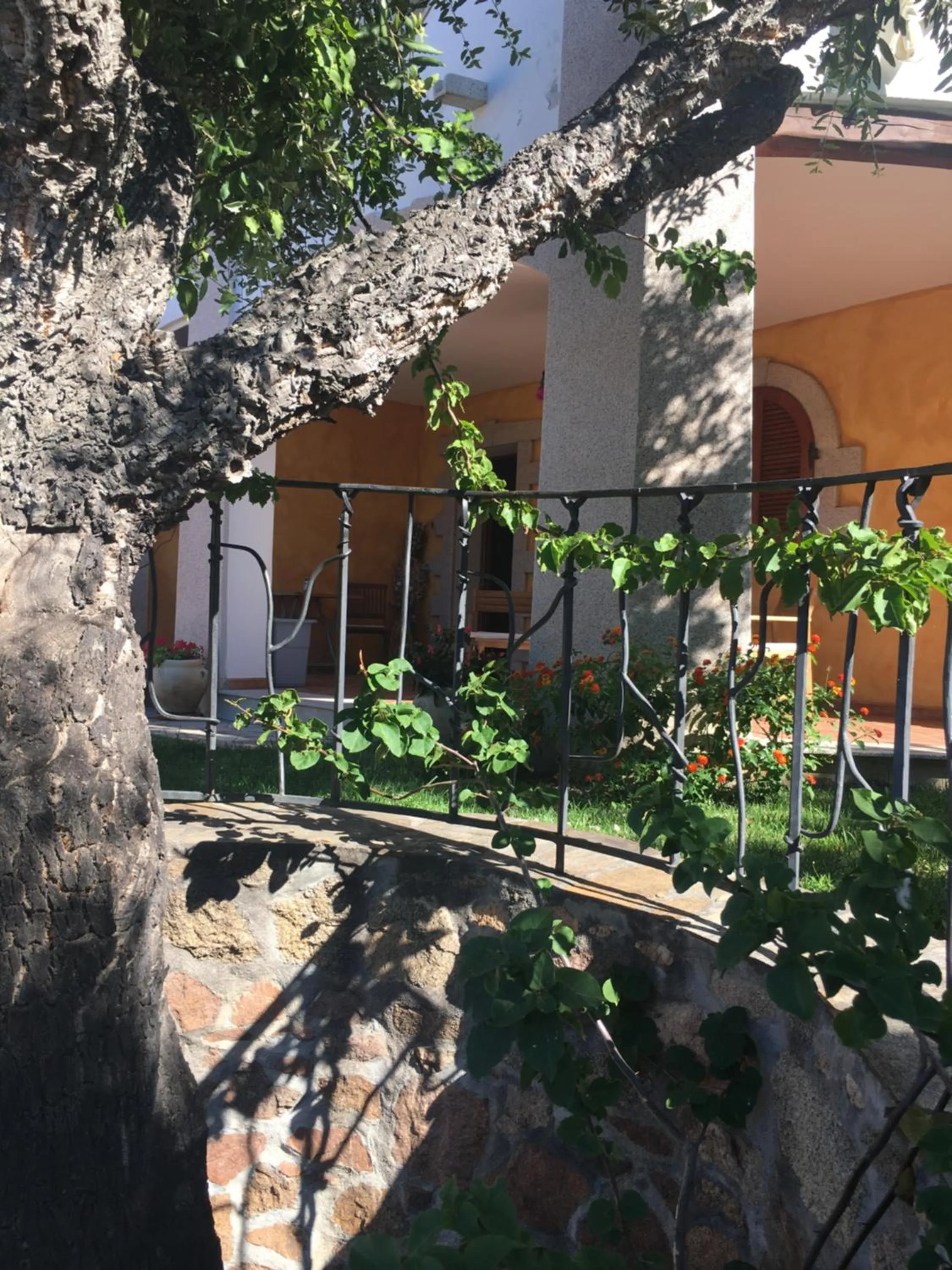 I Mari Di Gallura Suites and Rooms