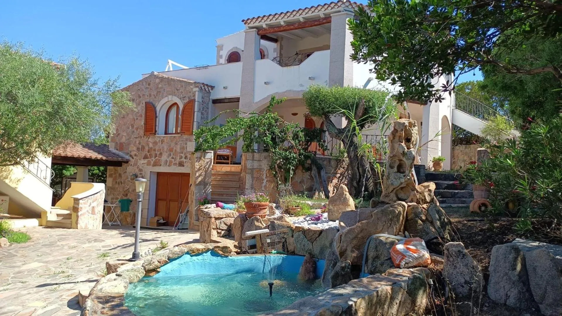 I Mari Di Gallura Suites and Rooms