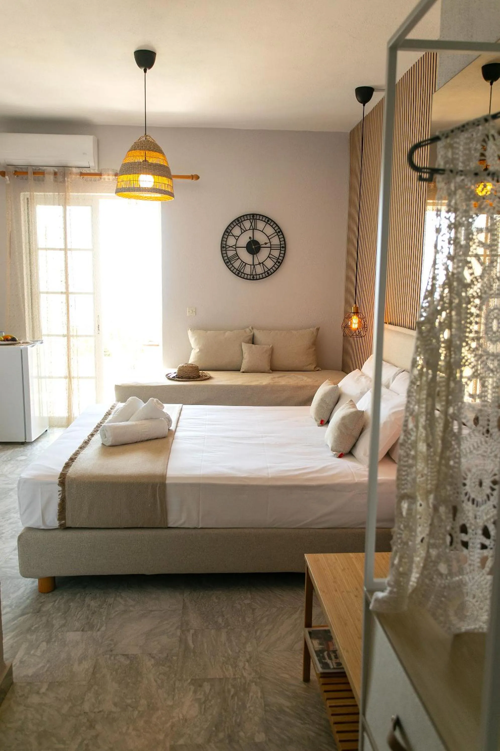 Bed in Hotel Agios Thomas