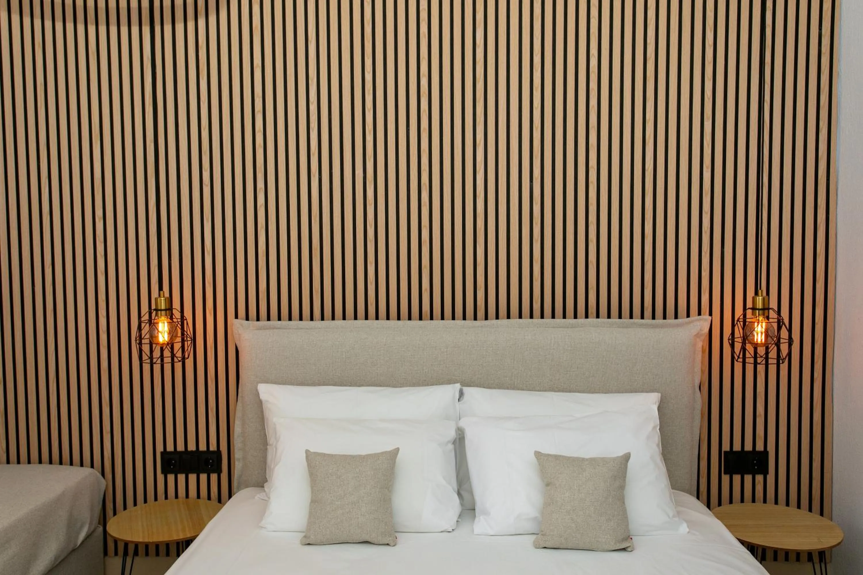 Bed in Hotel Agios Thomas