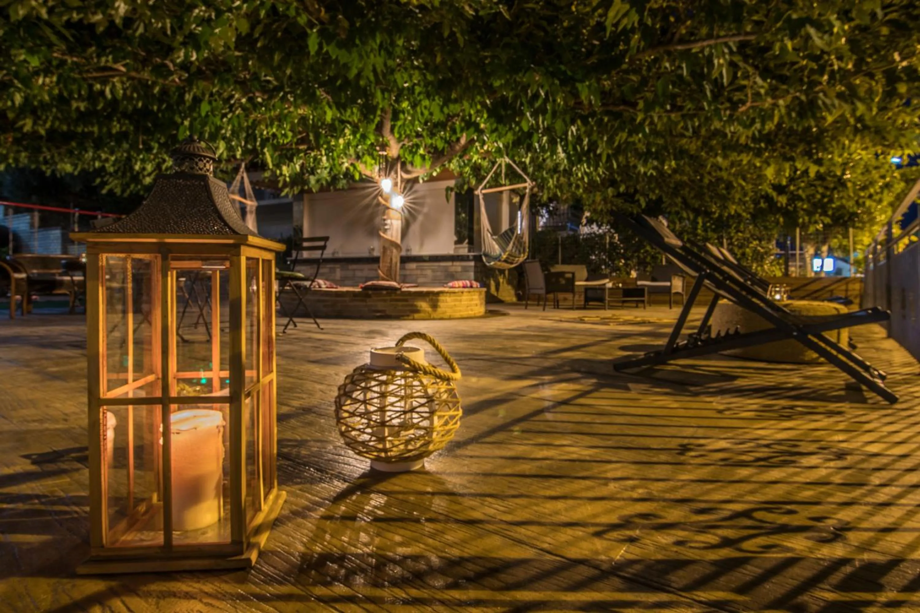 Night in Hotel Agios Thomas