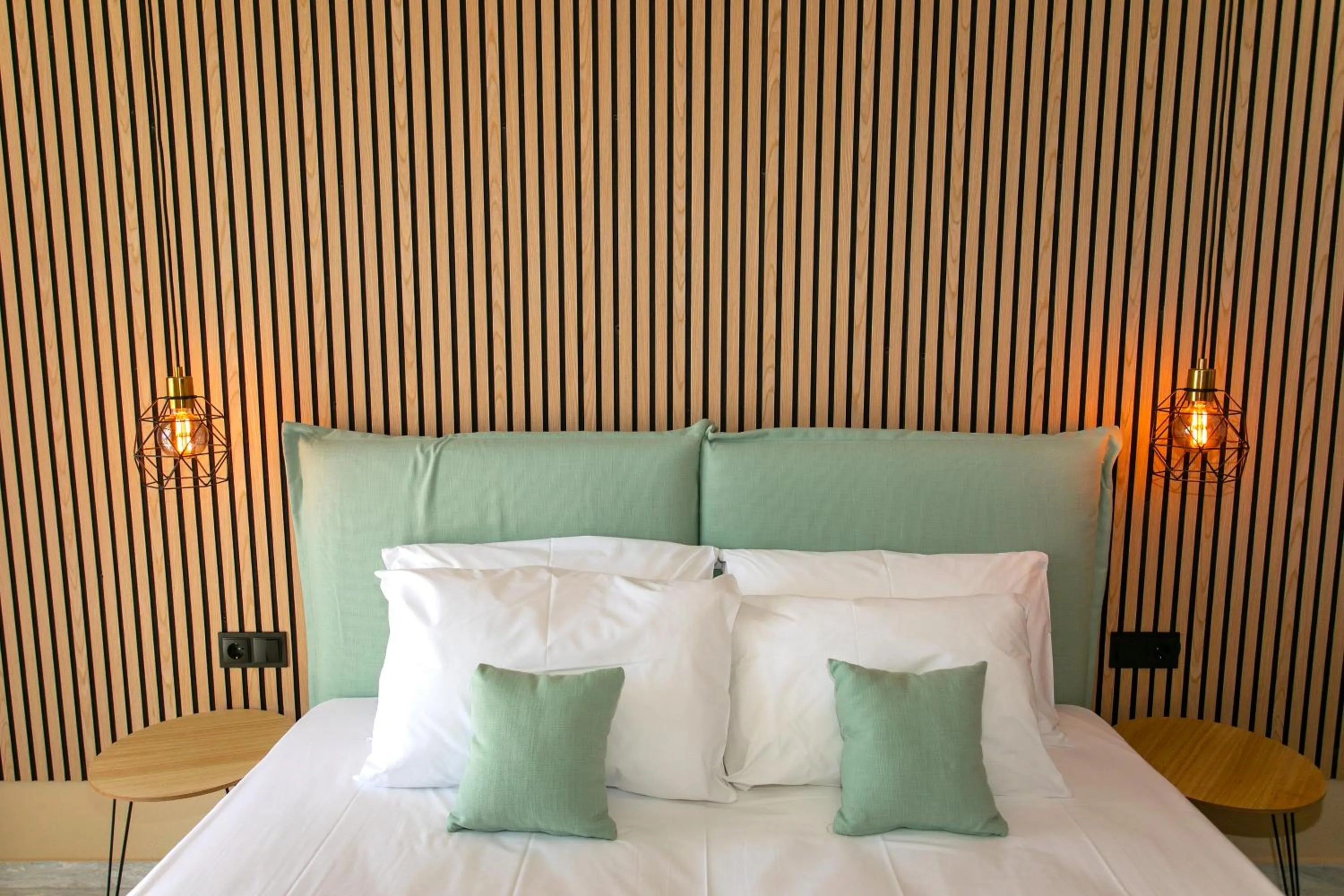 Bed in Hotel Agios Thomas