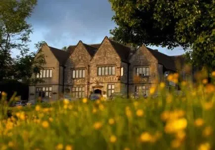 Facade/entrance in Amberley Inn