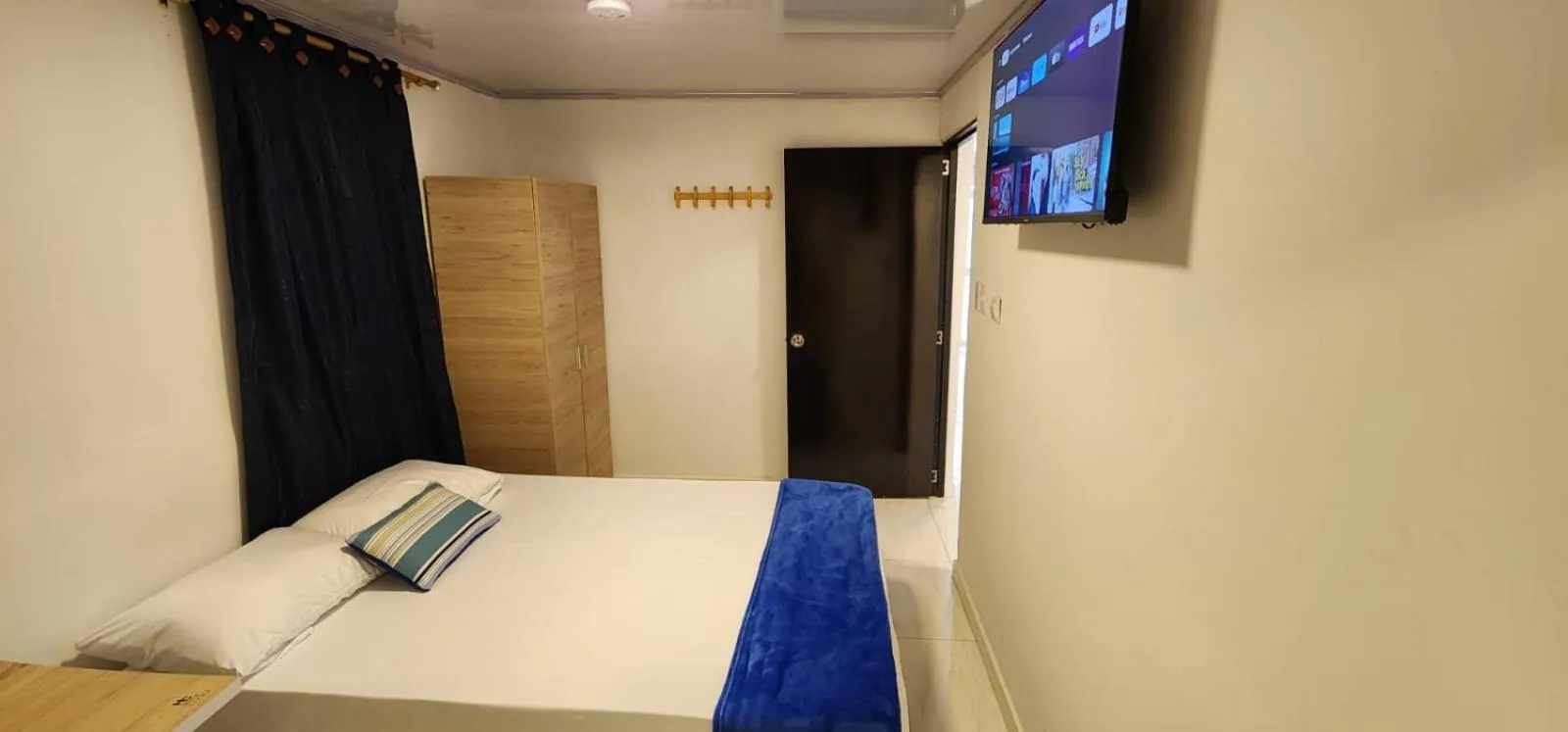 TV and multimedia, Bed in Edificio Regata INN