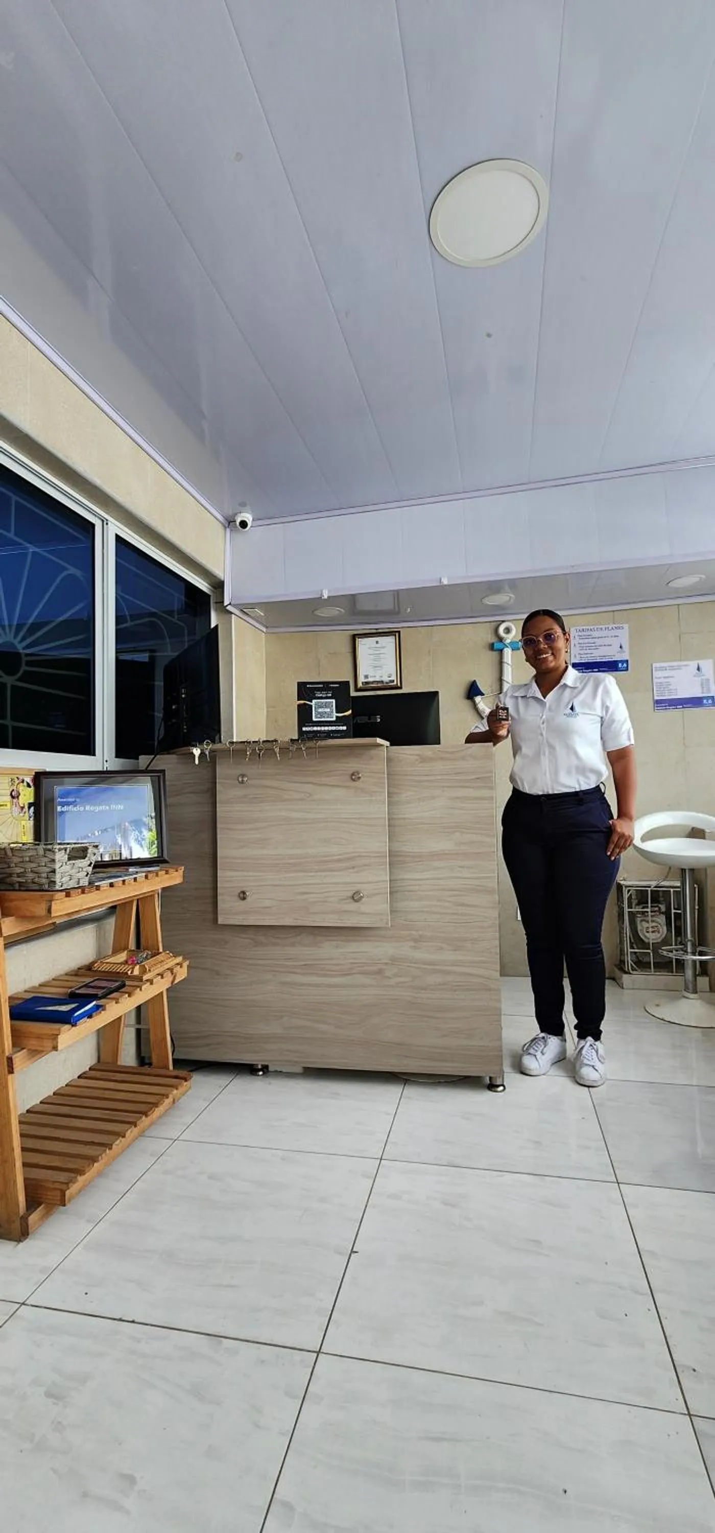 People in Edificio Regata INN