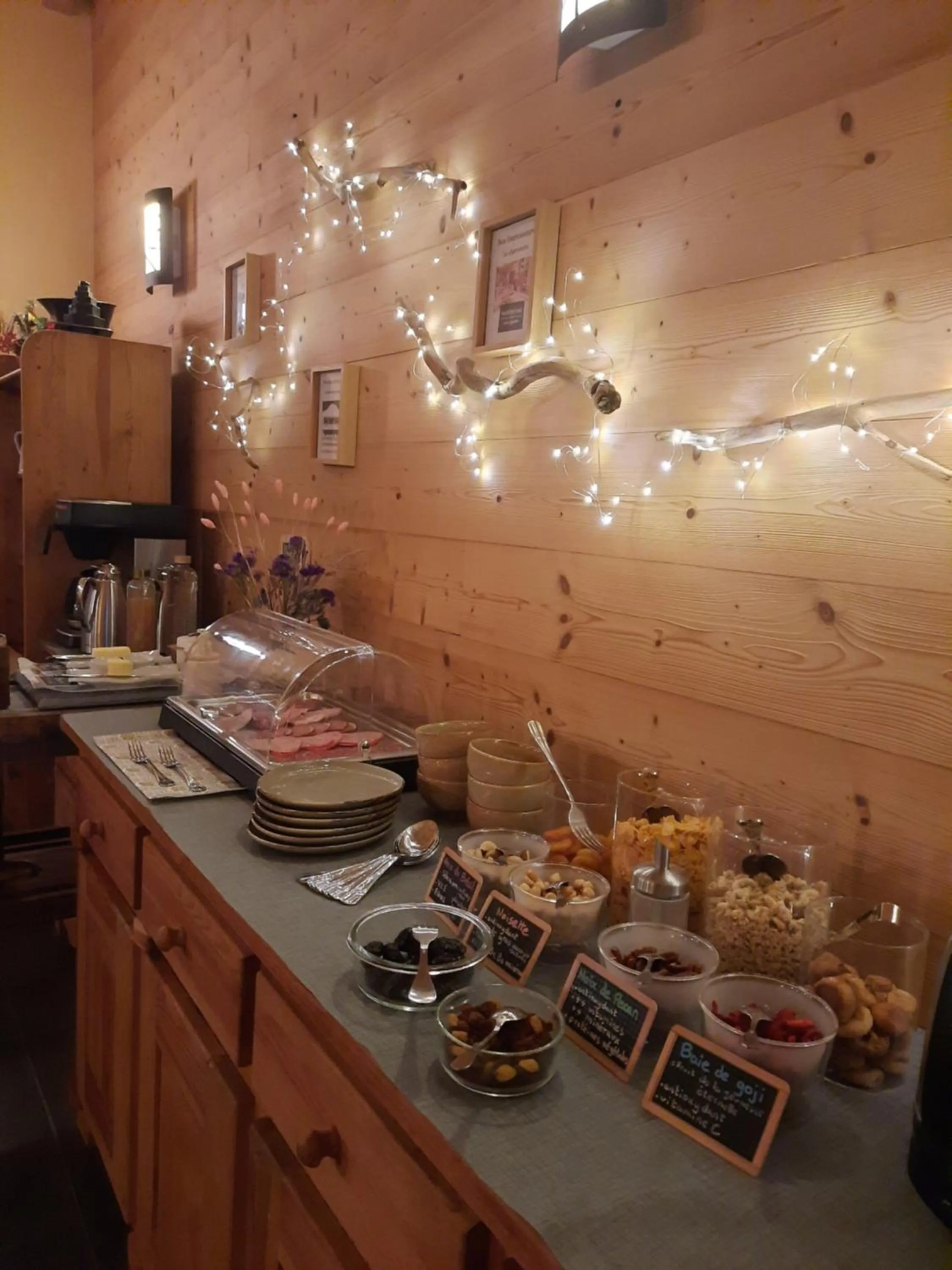 Breakfast in Au Cœur des Lacs - Chambres d'hôtes