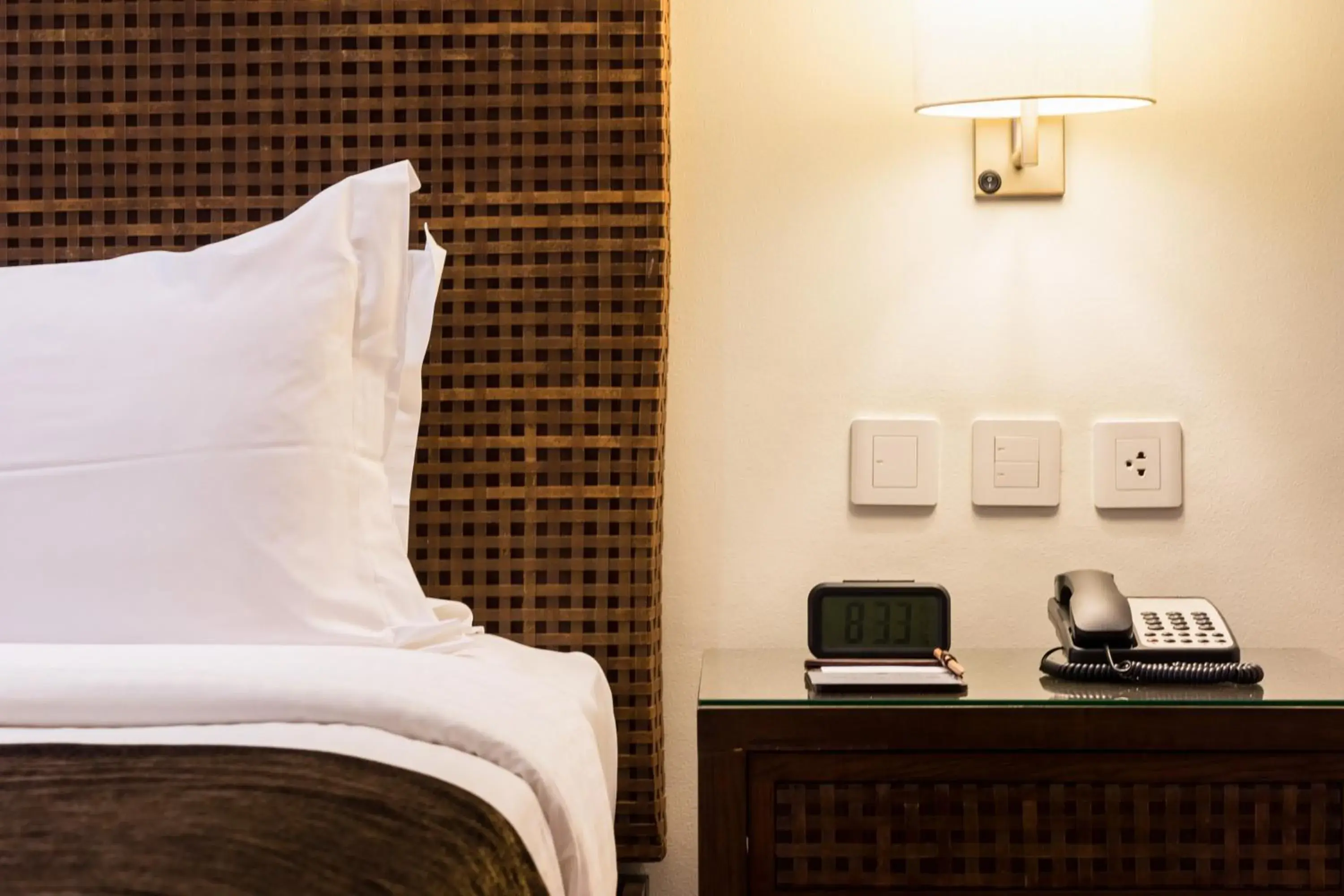 Standard King Room - single occupancy - No View in City Garden Grand Hotel Standard King Room - single occupancy - No View in City Garden Grand Hotel