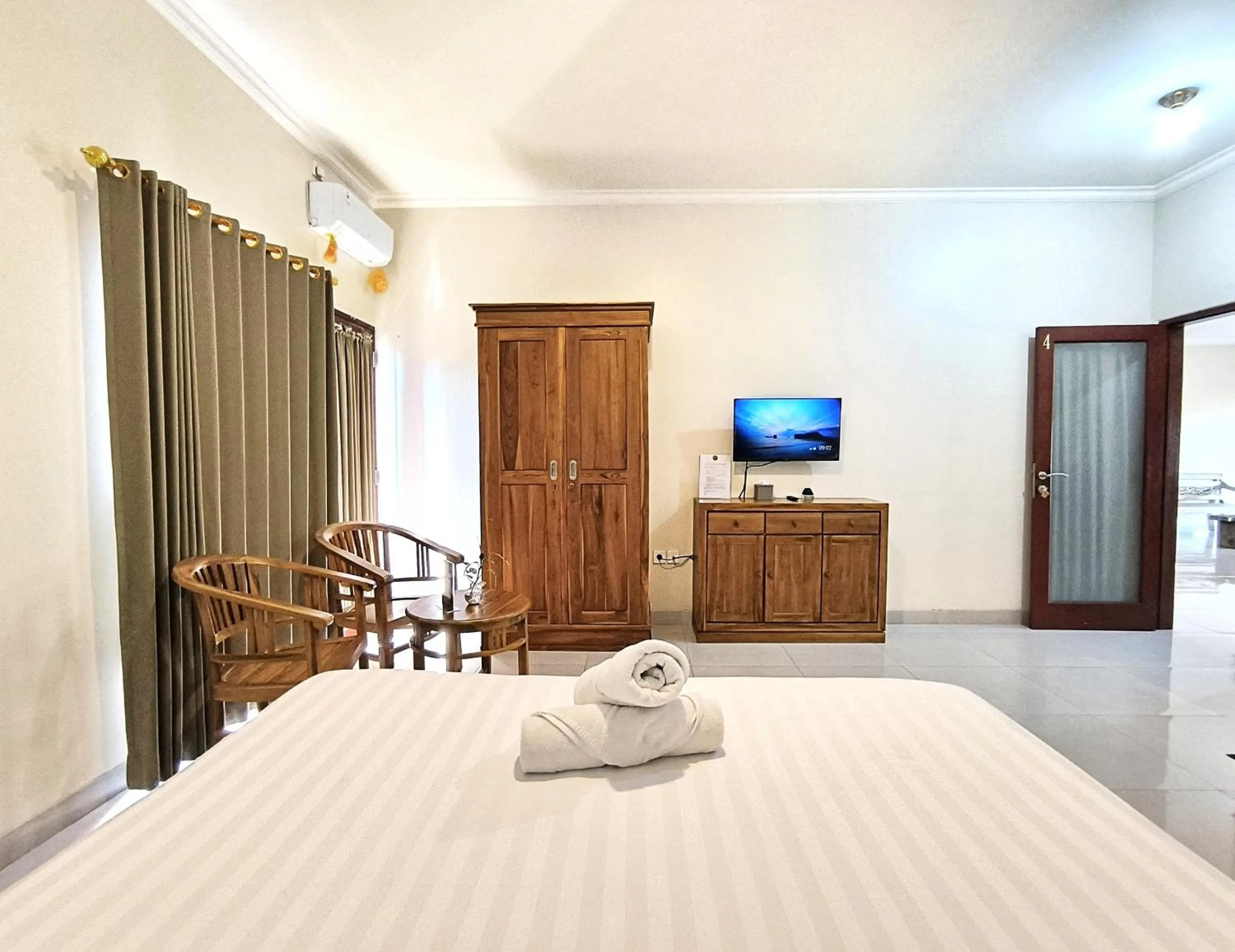 Bed in Alam Canggu Kuta by ABM