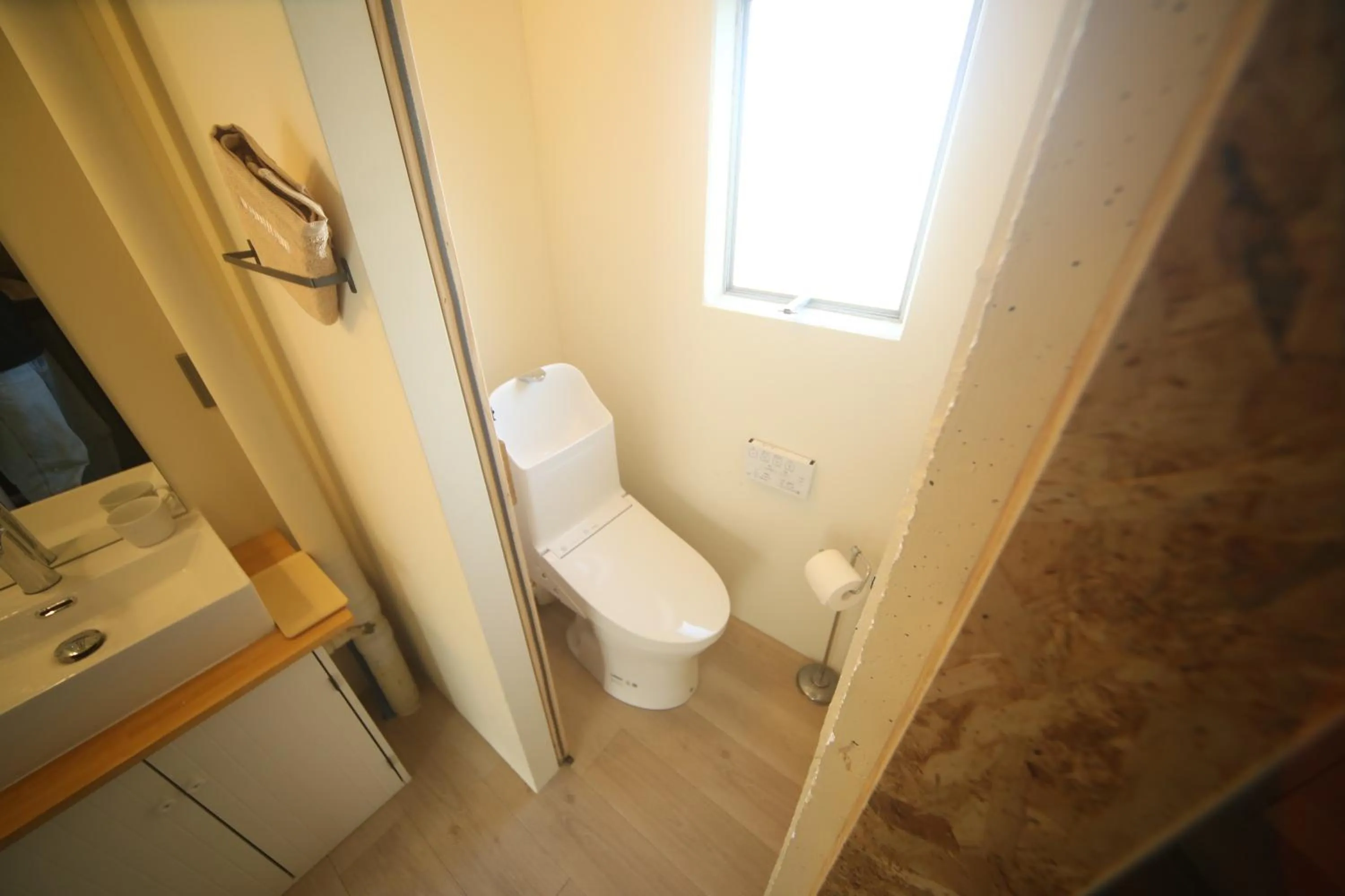 Toilet in Seaside Harbor Odawara シーサイド ハーバー 小田原