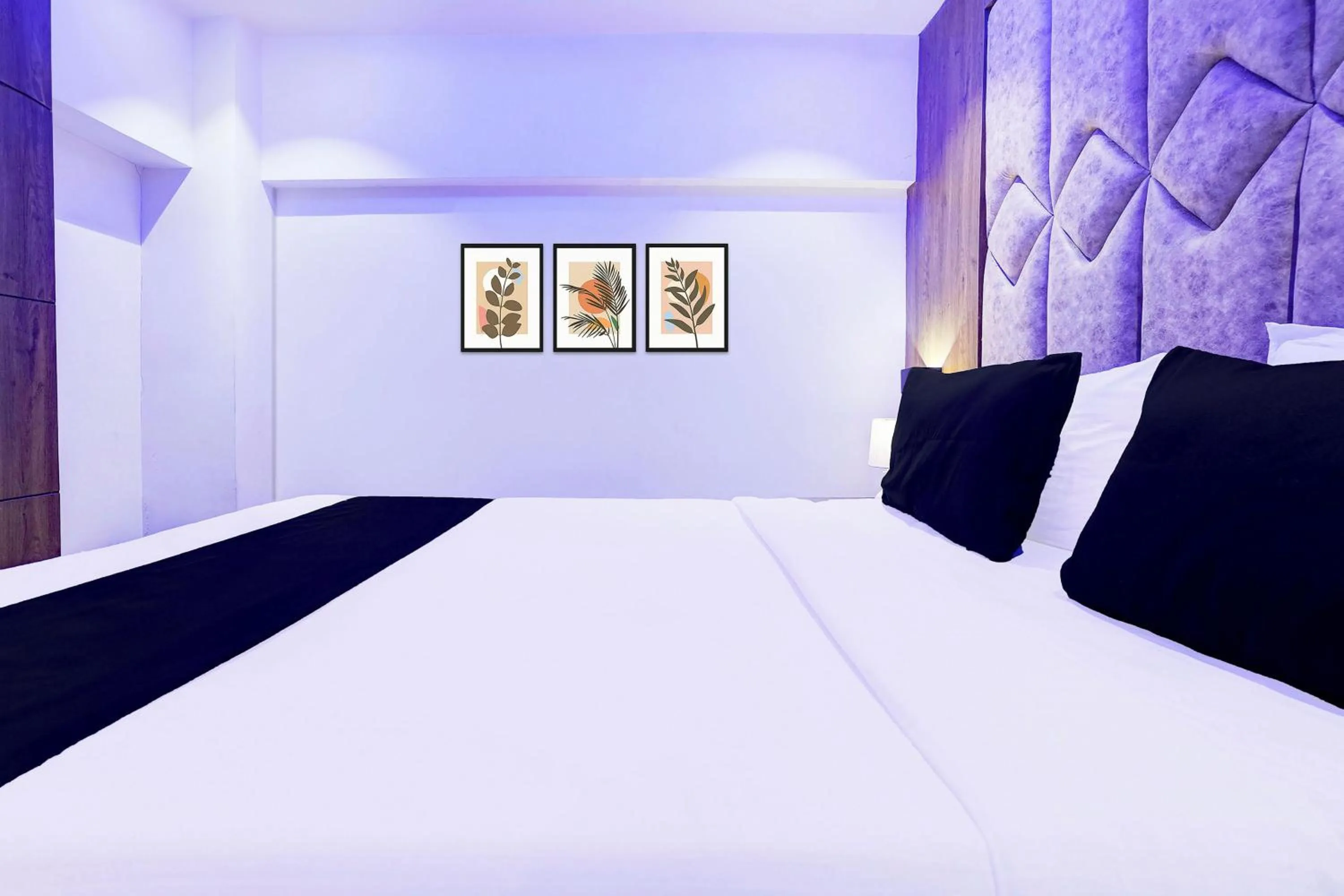 Bedroom in Hotel O Sakinaka Andheri Kurla Road