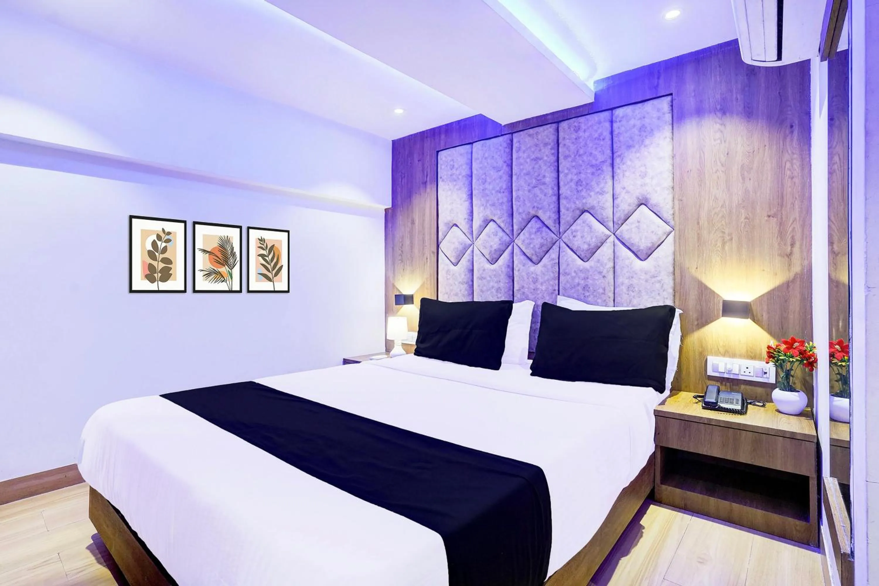 Bedroom in Hotel O Sakinaka Andheri Kurla Road